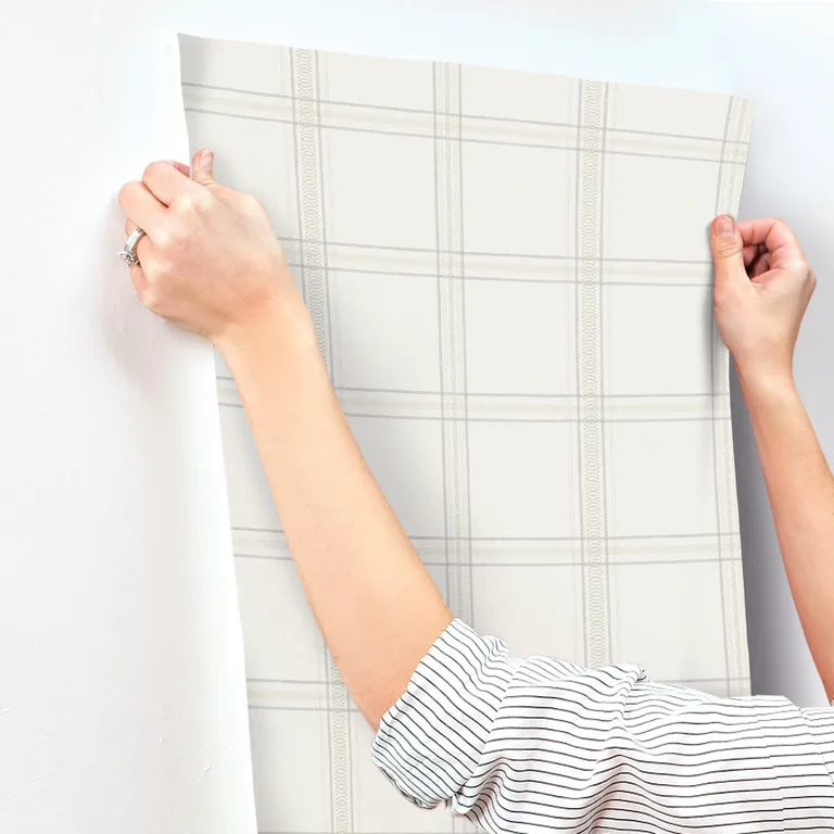 Chesapeake Auberge wallpaper, color White, SKU 4169-27606