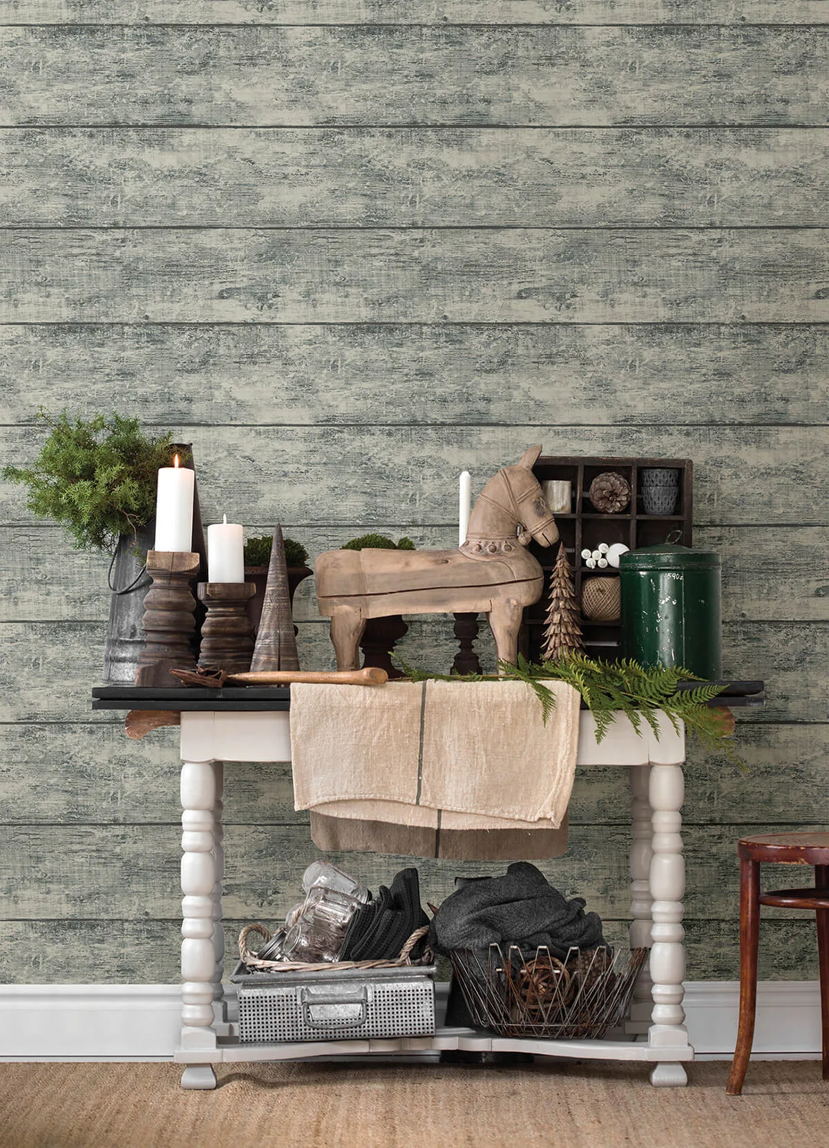 Chesapeake Cabin wallpaper, color Teal, SKU 3124-13973