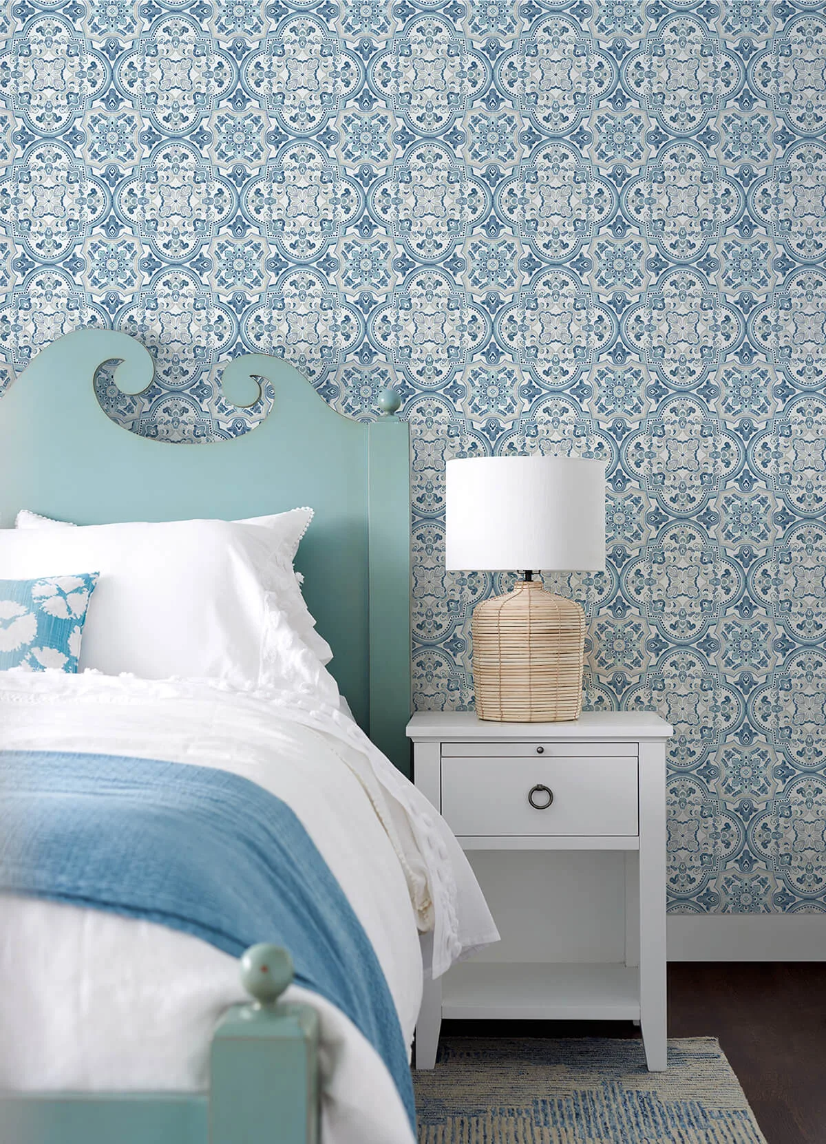 Chesapeake Concord wallpaper, color Blue, SKU 3124-13962