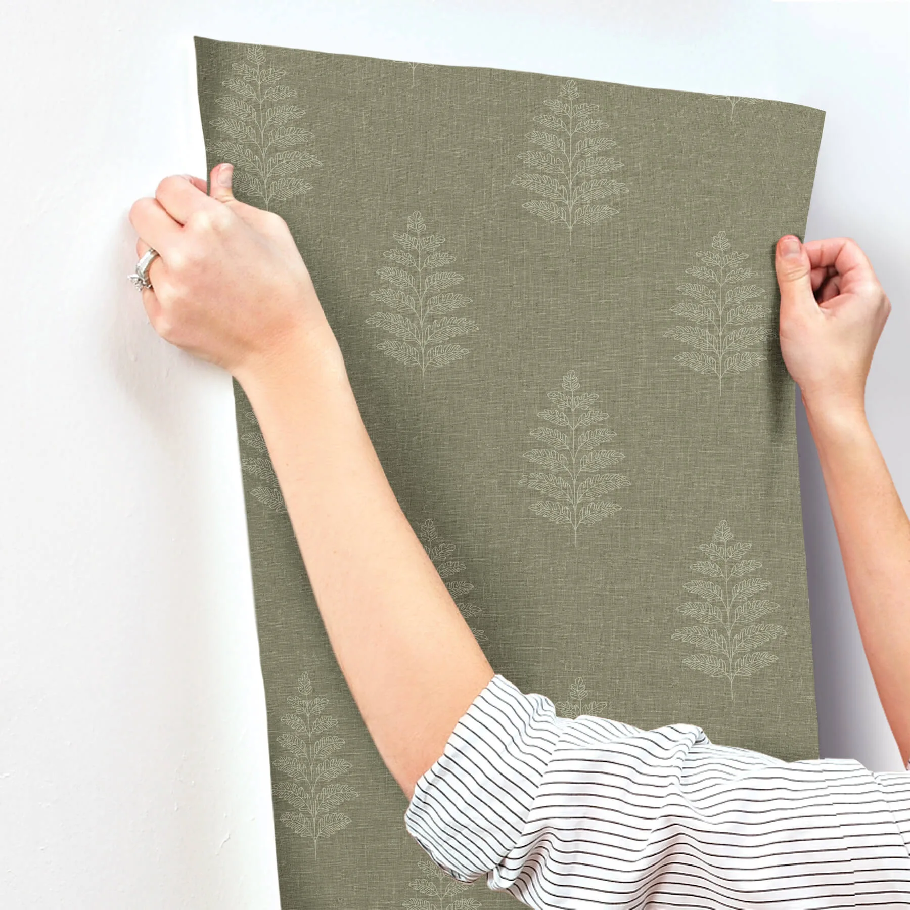 Chesapeake Frond - Dark Green Wallpaper | Buy Online Chesapeake Frond wallpaper, color Dark Green, SKU 4169-83126