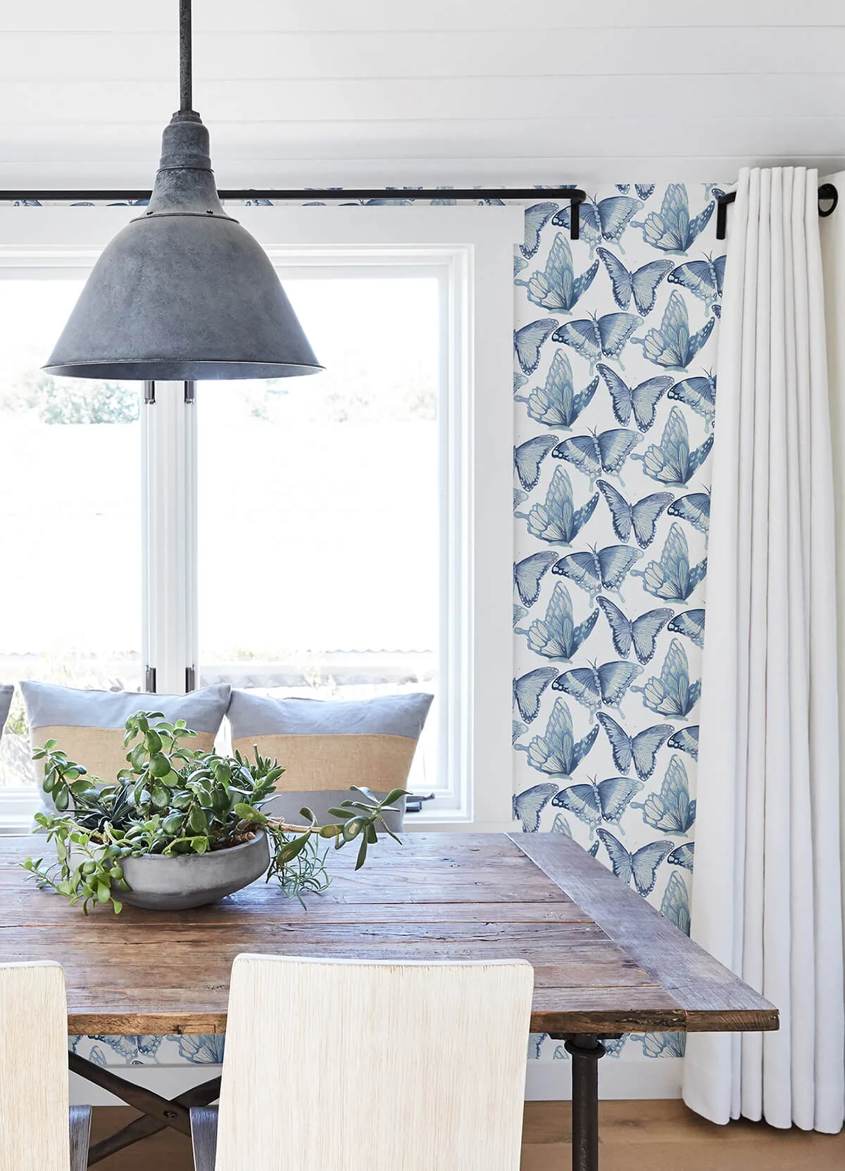 Chesapeake Janetta - Blue Wallpaper | Buy Online Chesapeake Janetta wallpaper, color Blue, SKU 3124-13932