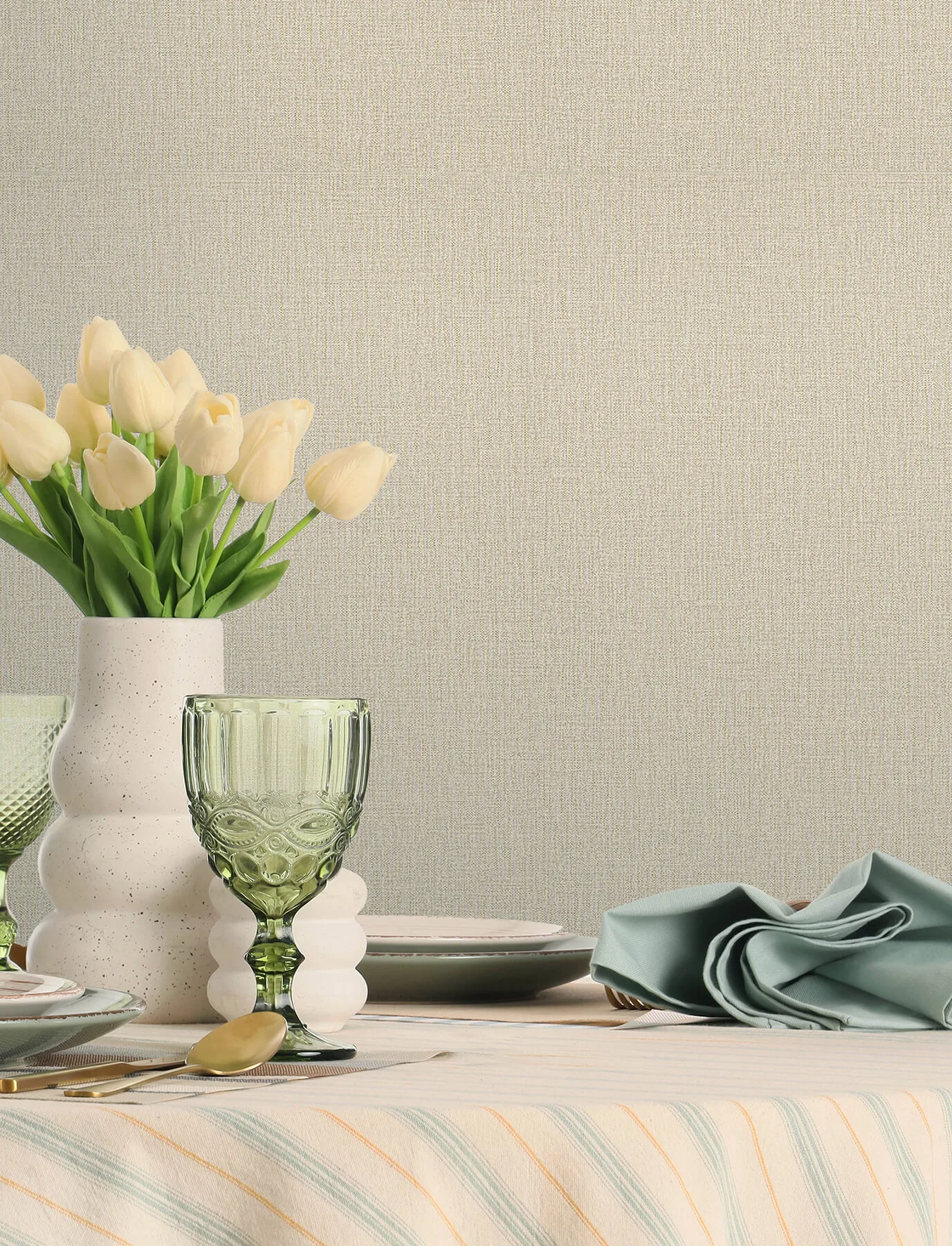 Chesapeake Sonia wallpaper, color Beige, SKU 4191-83035