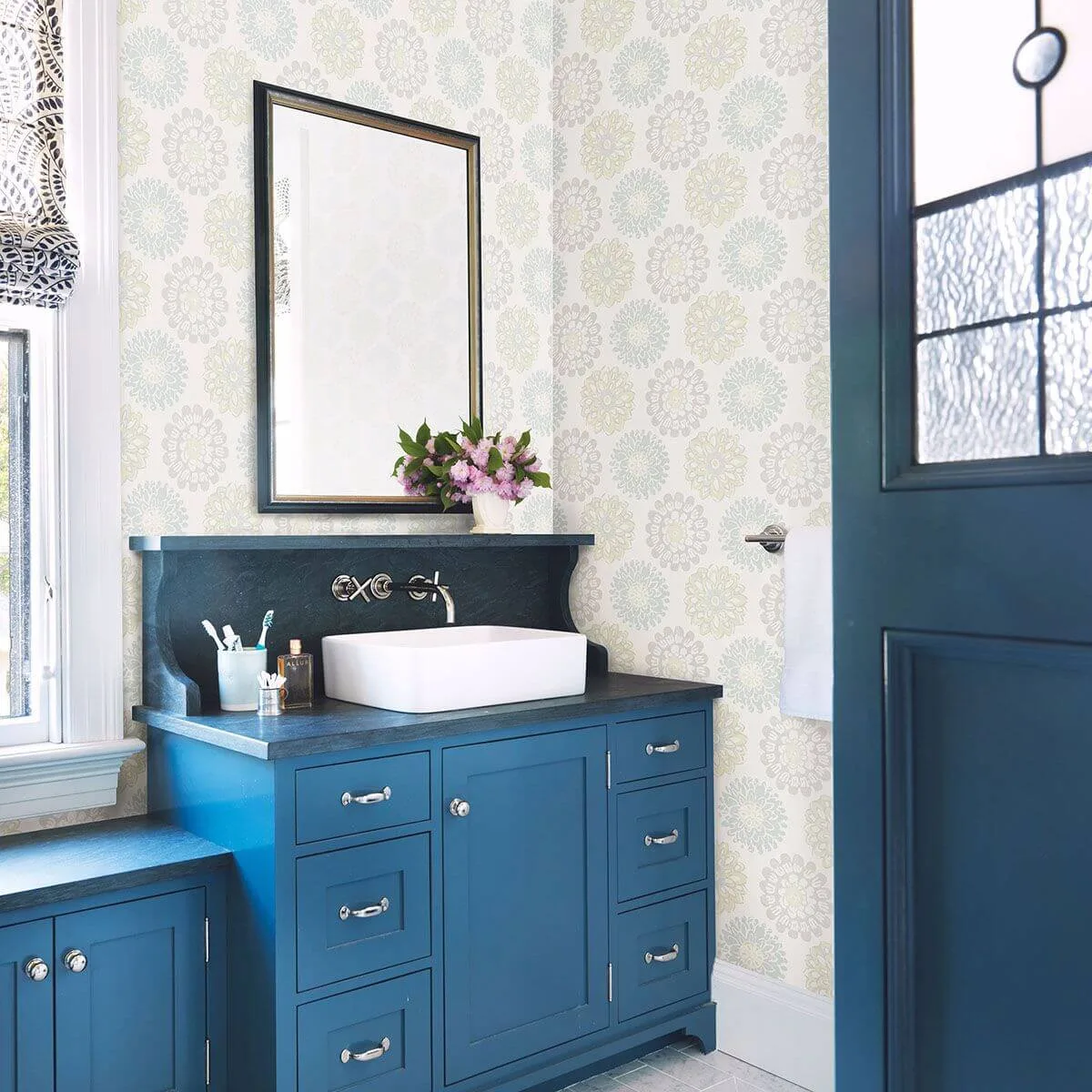 Chesapeake Sunkissed wallpaper, color Light Green, SKU 3120-13704