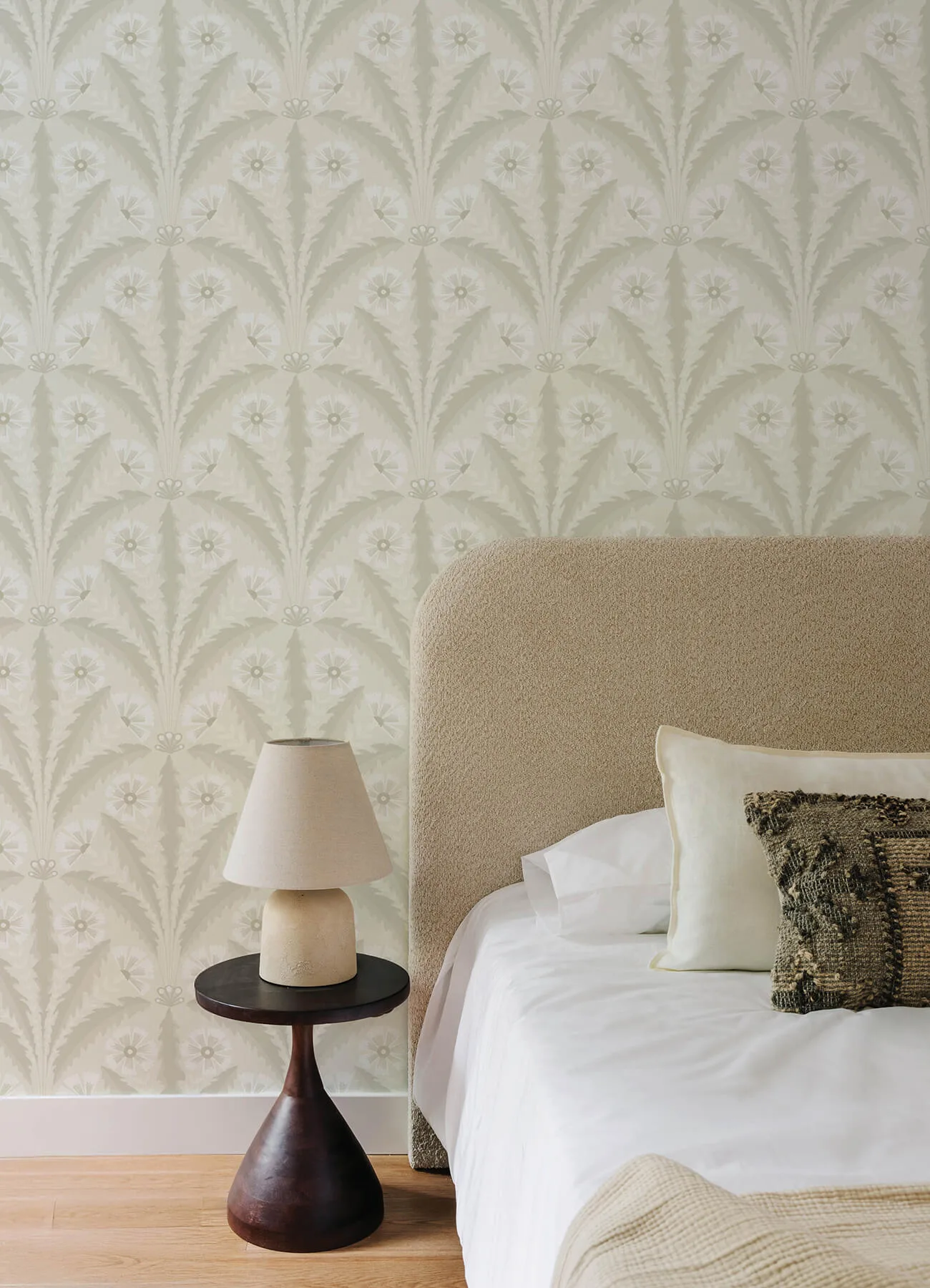 Chesapeake Tap Root wallpaper, color Beige, SKU 4169-27603