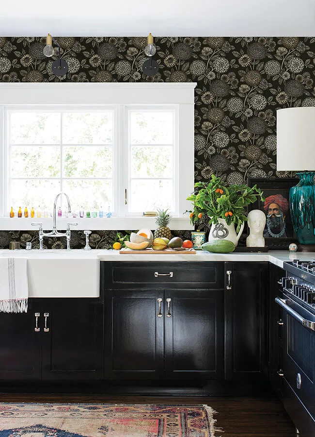 Chesapeake Zalipie wallpaper, color Black, SKU 3125-72327