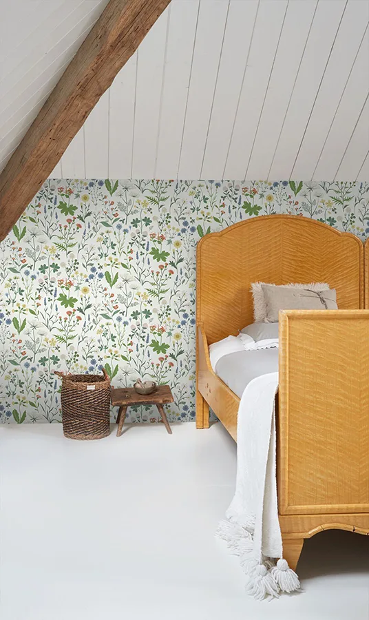ESTA Home Fiore - Green Wallpaper | Buy Online ESTA Home Fiore wallpaper, color Green, SKU DD139390