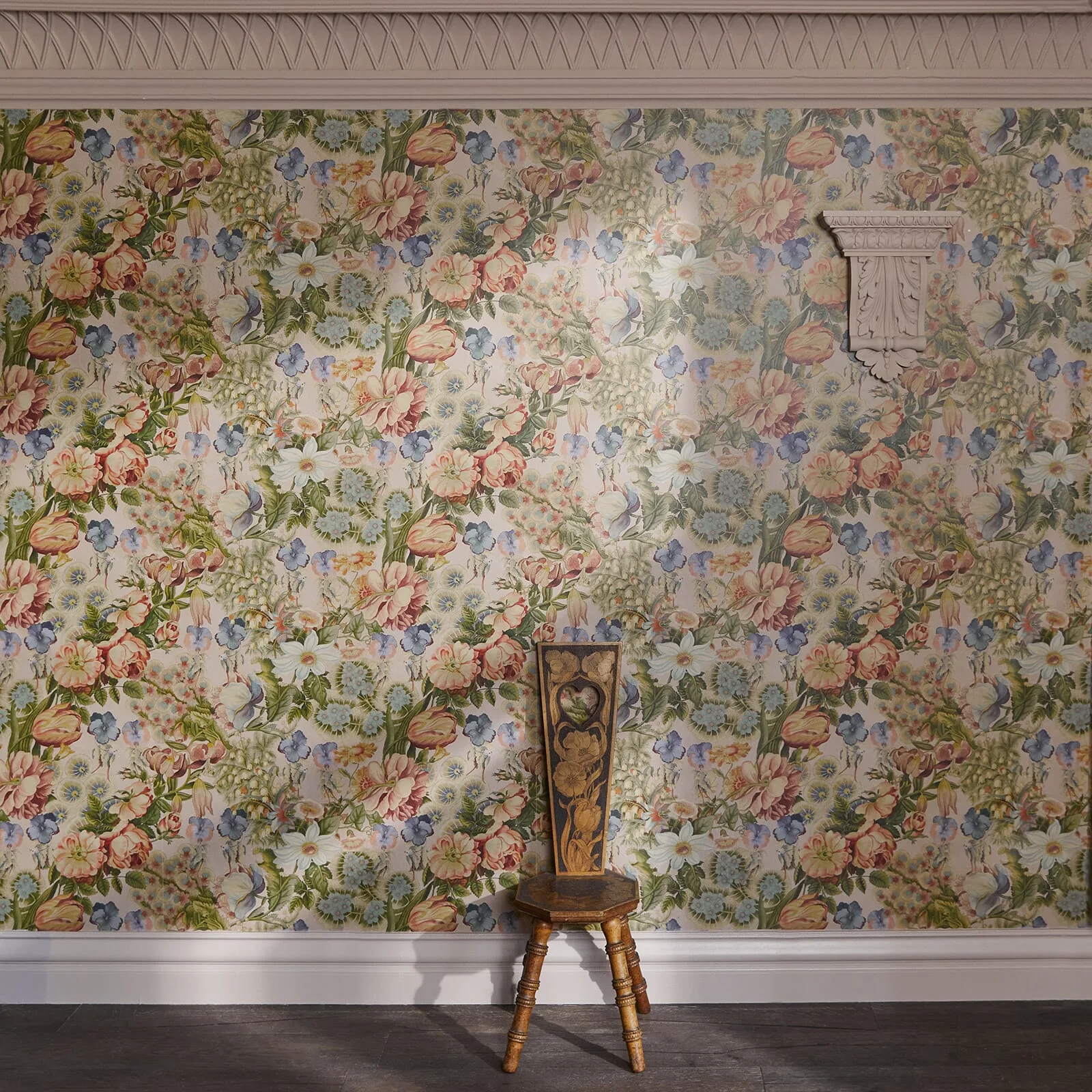 House of Hackney Amatoria wallpaper in Tourmaline, blooms and foliage in tourmaline