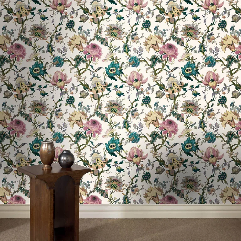 House of Hackney Artemis wallpaper in Off White, blooms and foliage in white