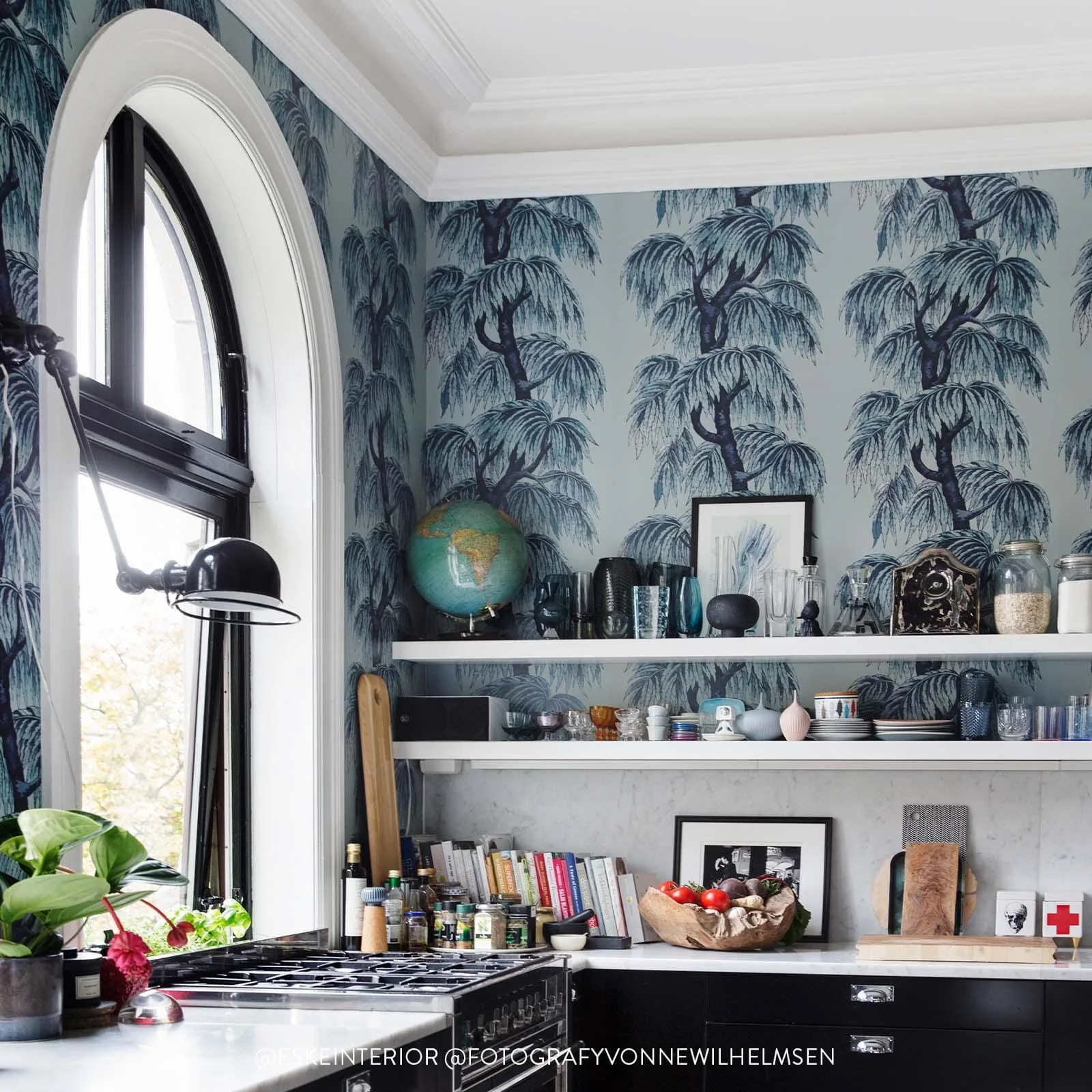 House of Hackney Babylon Wallpaper in Celestial Blue House of Hackney Babylon wallpaper in Celestial Blue, foliage and geometric forms in blue