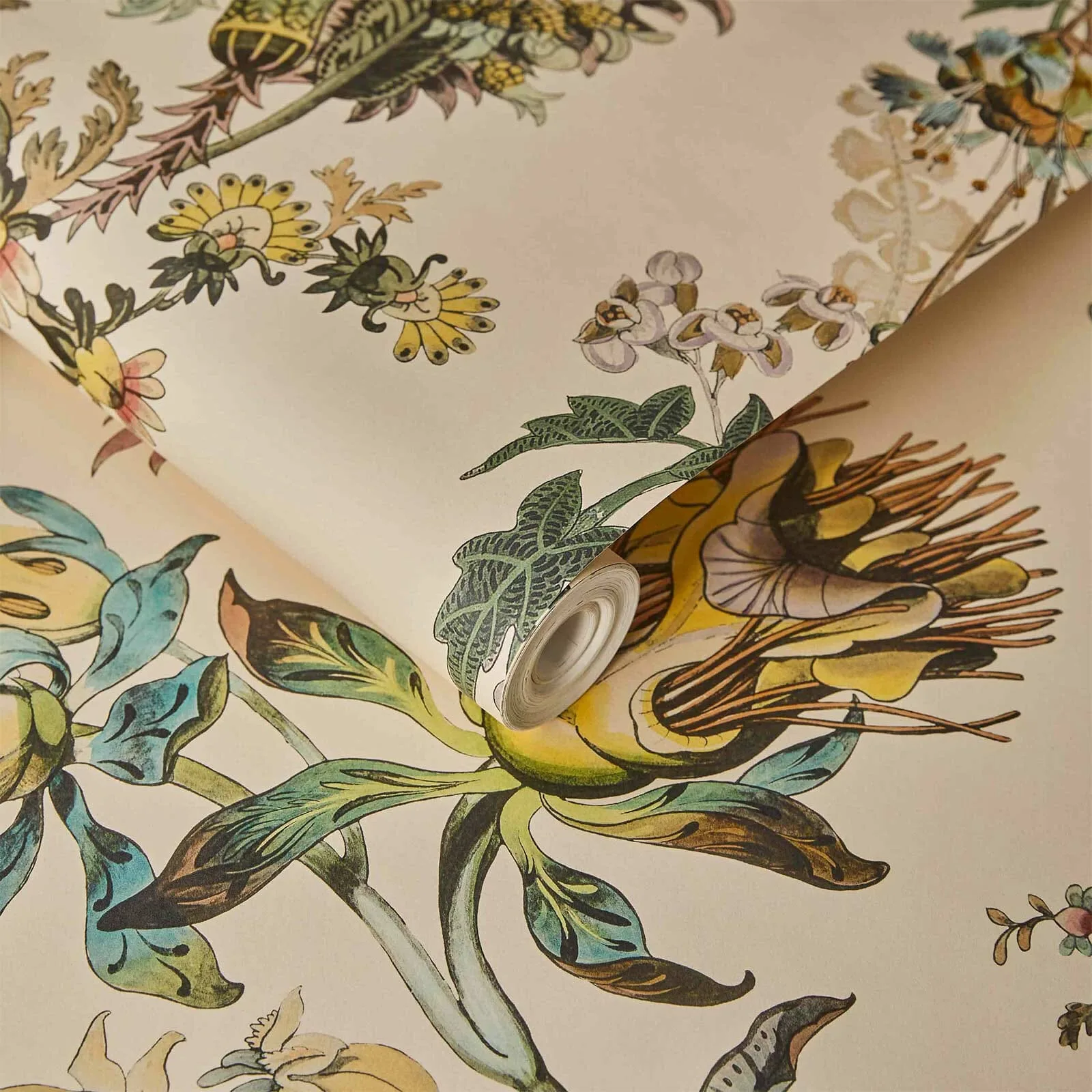 House of Hackney Flora Fantasia wallpaper in Ecru, blooms and foliage in ecru