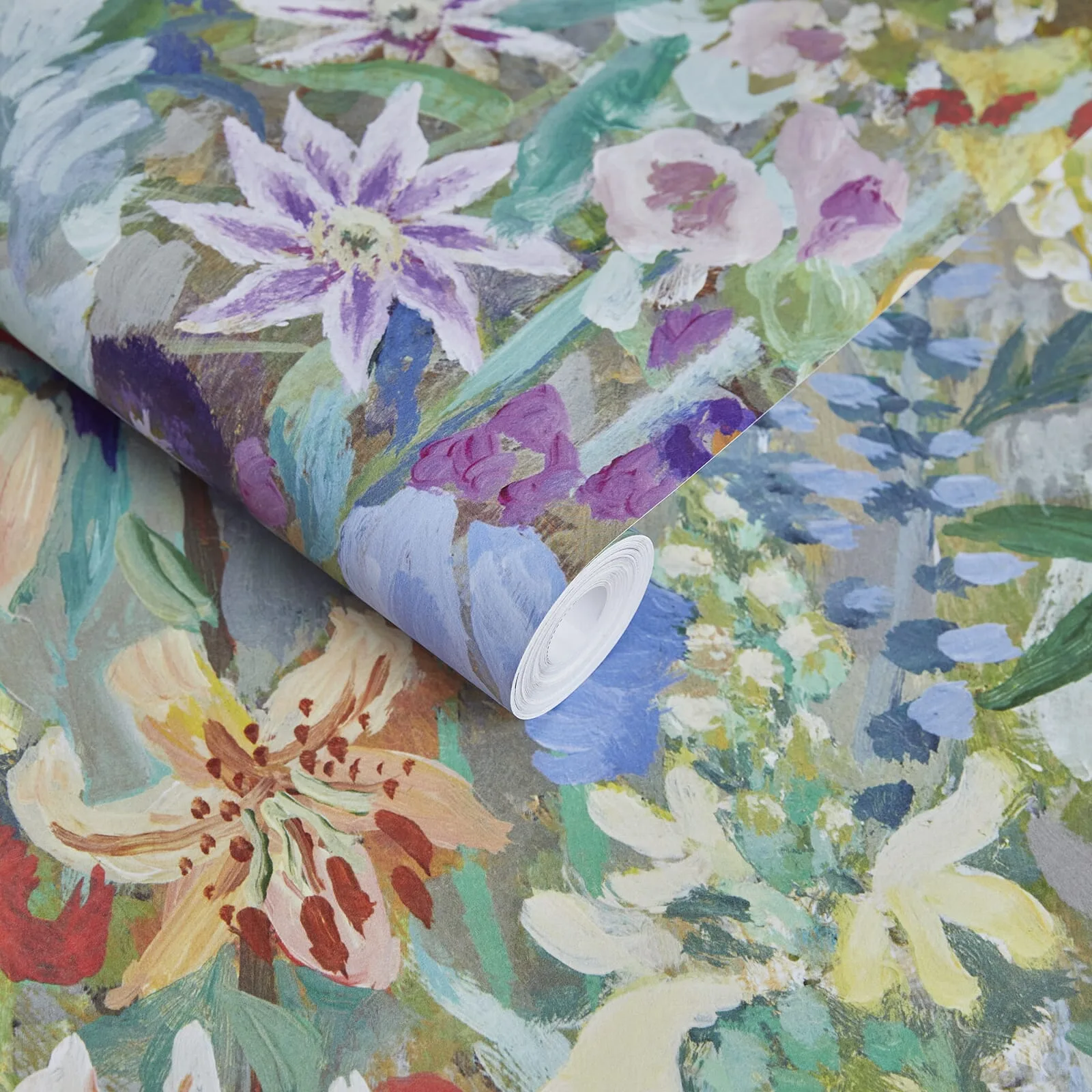 House of Hackney Floribunda Magna Wallpaper in Zenith House of Hackney Floribunda Magna wallpaper in Zenith, blooms and foliage in zenith