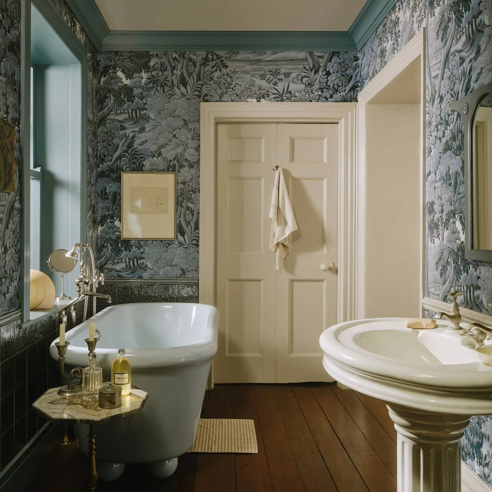 House of Hackney Plantasia Wallpaper in Indigo House of Hackney Plantasia wallpaper in Indigo, foliage and trees in indigo