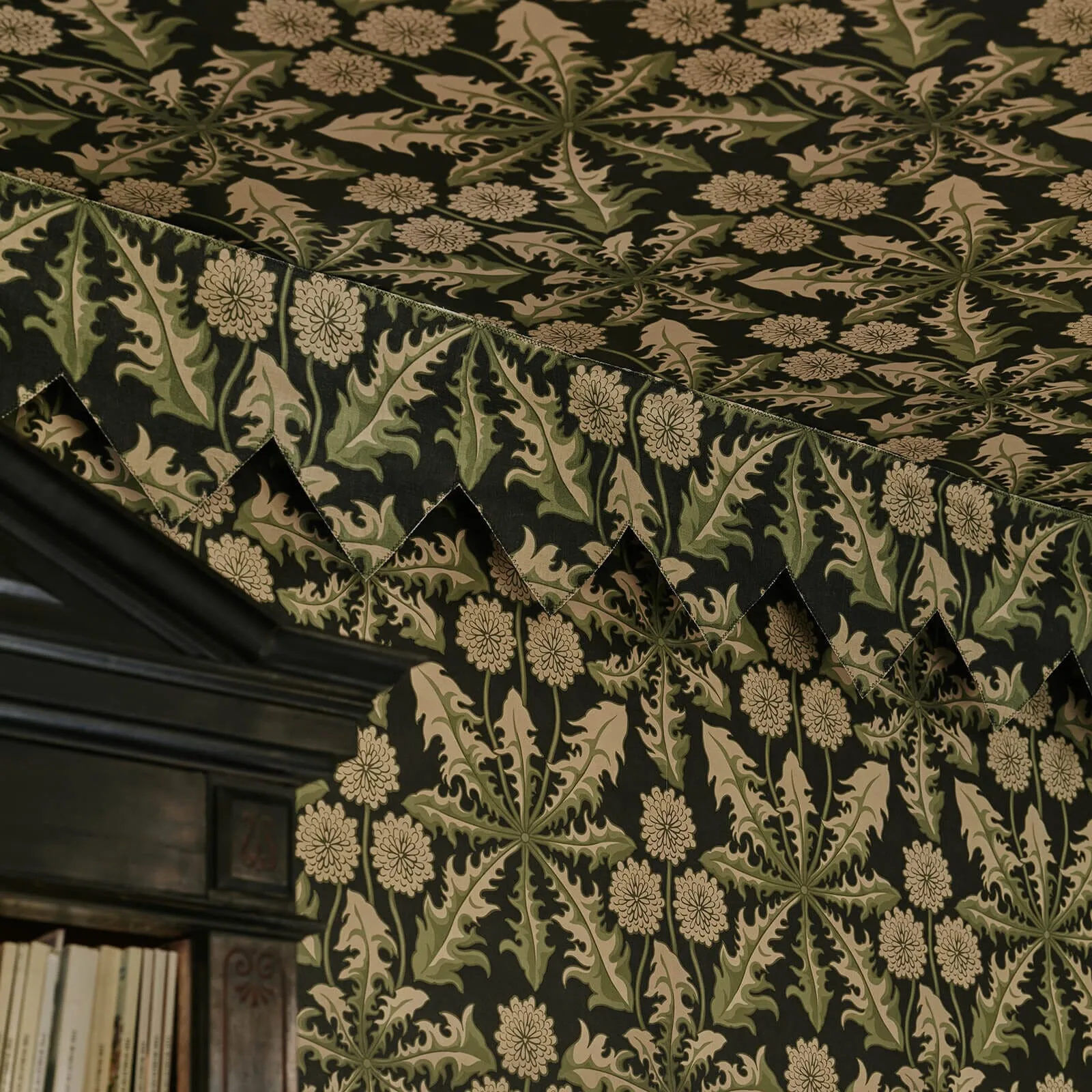 House of Hackney Taraxa wallpaper in Noir, blooms and foliage in noir