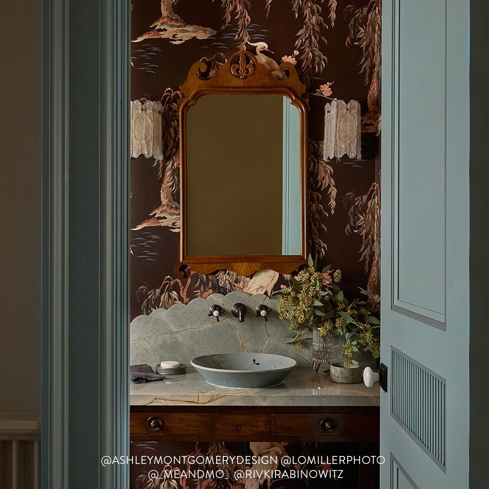 House of Hackney Zeus Wallpaper in Carob House of Hackney Zeus wallpaper in Carob, birds and trees in carob