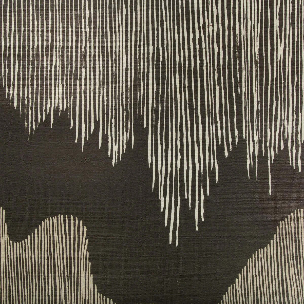 Lee Jofa Modern Cascadia Paper in Noir (GWP-3715.811.0)