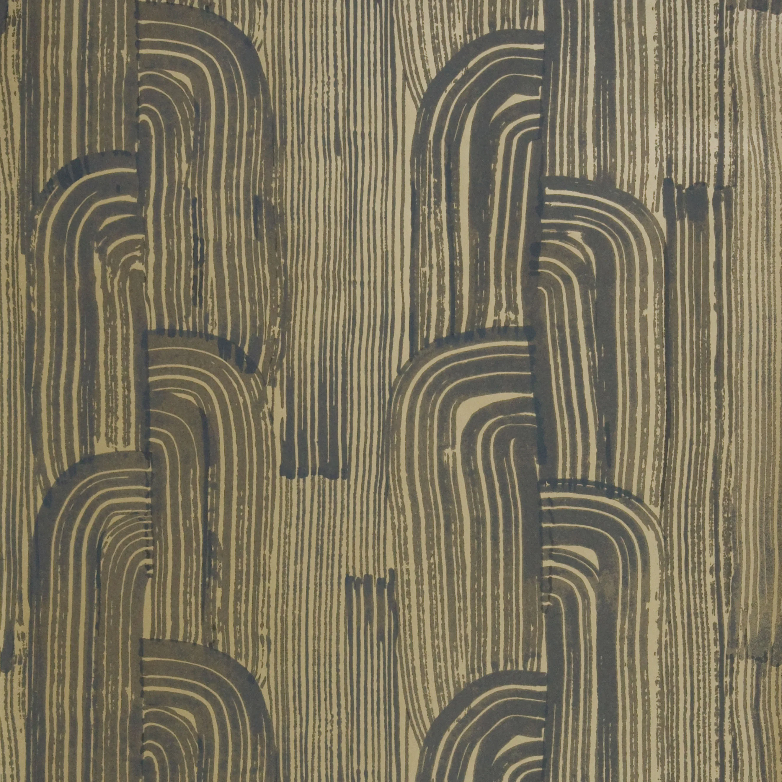 Lee Jofa Modern Crescent Paper in Ebony/Gold (GWP-3304.48.0)