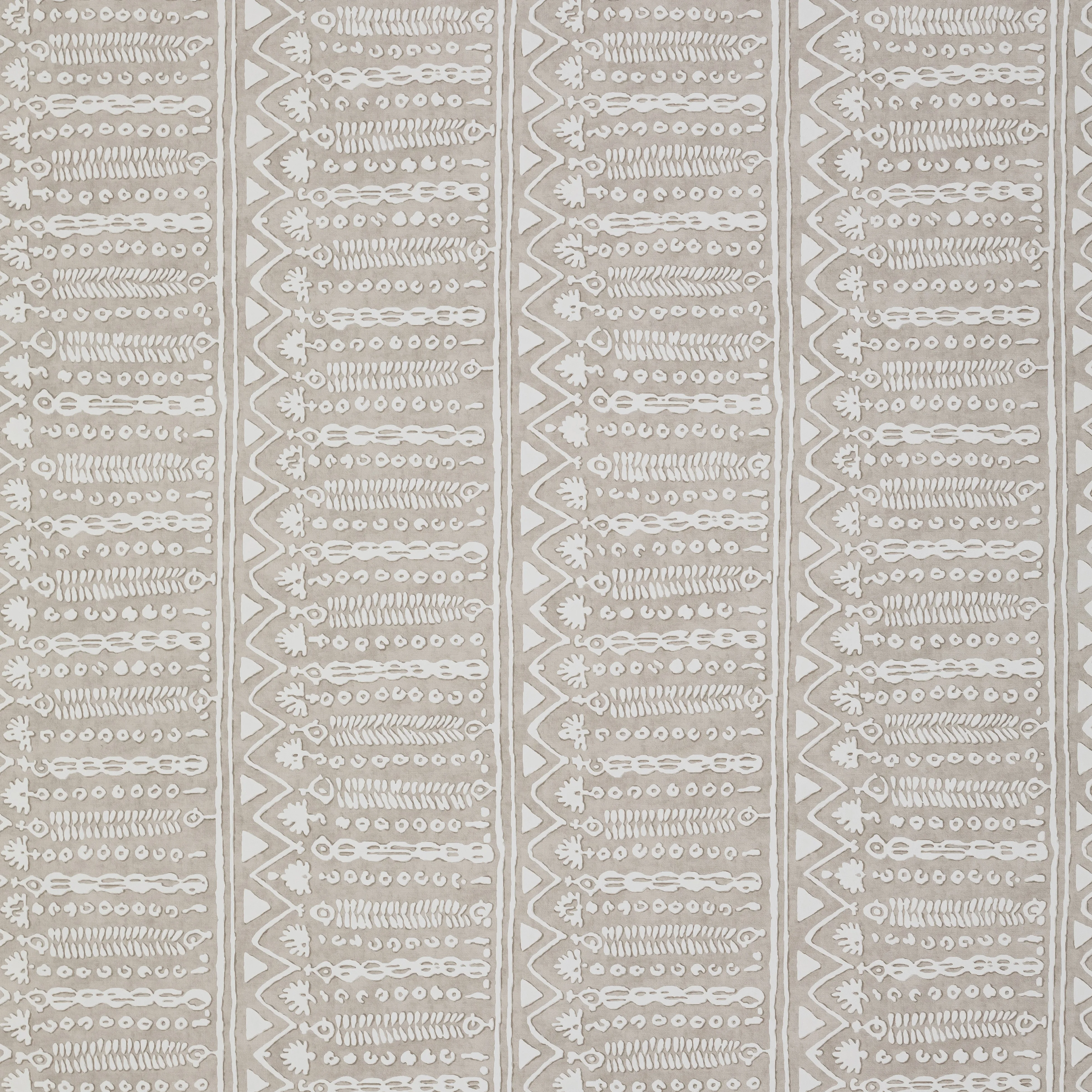 Lee Jofa Abingdon in Sand (PBFC-3530.16.0)