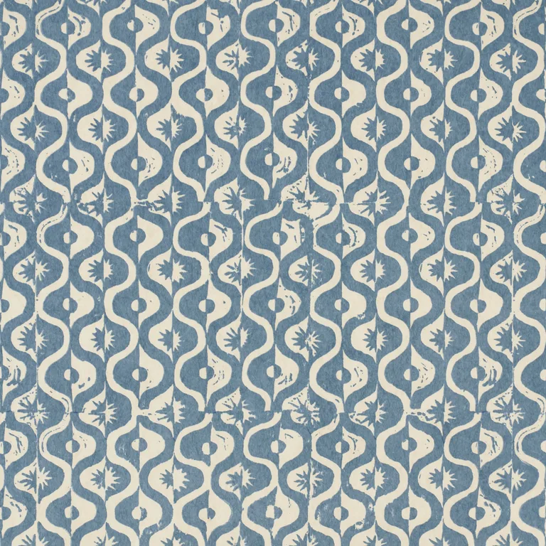 Lee Jofa Small Medallion in Azure (PBFC-3523.5.0)