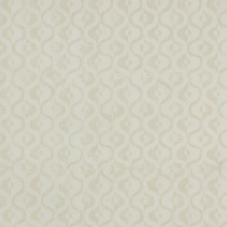 Lee Jofa Small Medallion in Off White (PBFC-3523.1.0)