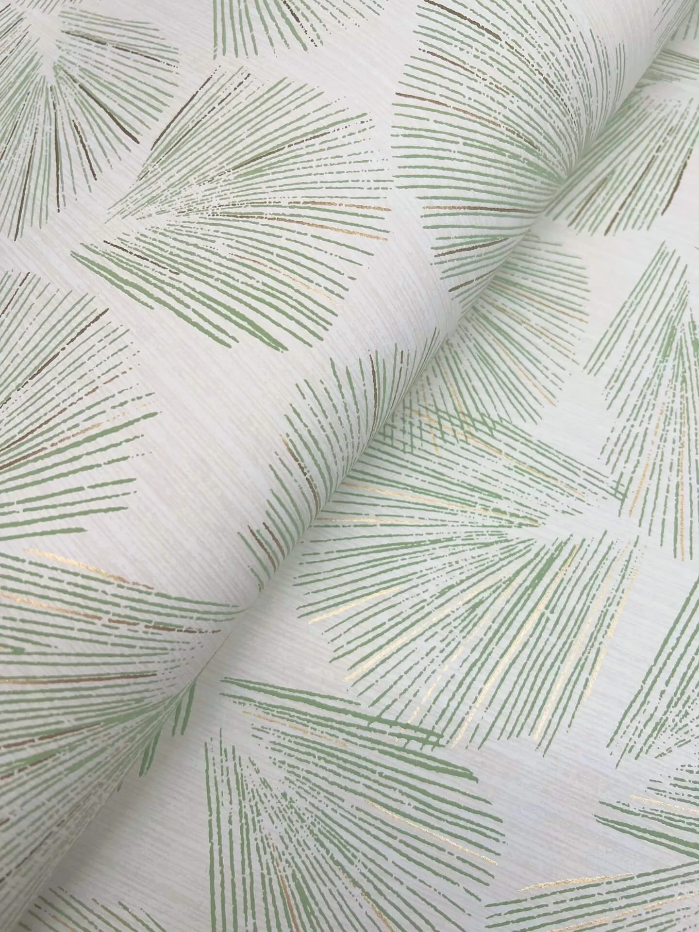 Lemieux et Cie Elora Leaf - Green Wallpaper | Buy Online Lemieux et Cie Elora Leaf wallpaper, color Green, SKU LM5352