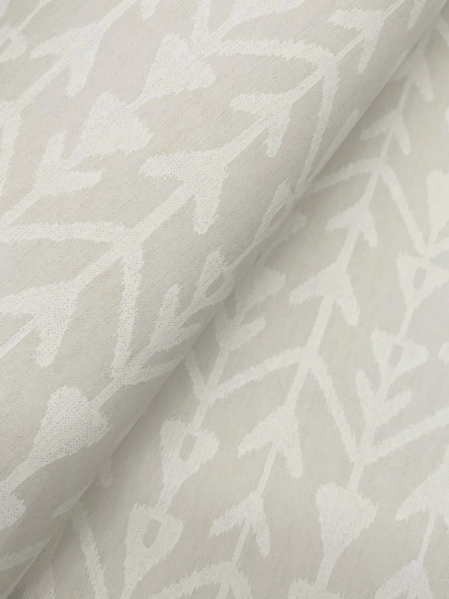 Lemieux et Cie Martigue Stripe - Beige Wallpaper | Buy Online Lemieux et Cie Martigue Stripe wallpaper, color Beige, SKU LM5385