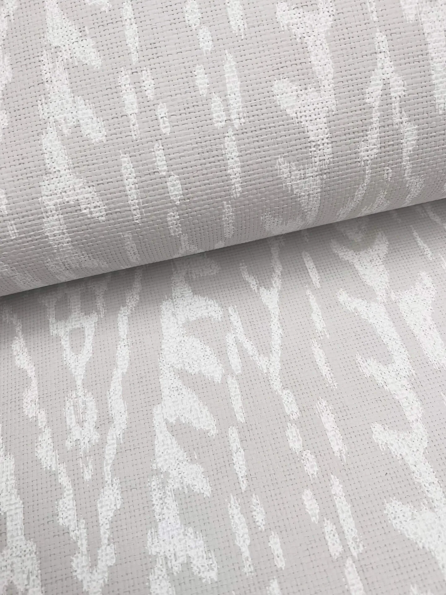 Lemieux et Cie Rousseau Paperweave - Warm Grey Wallpaper | Buy Online Lemieux et Cie Rousseau Paperweave wallpaper, color Warm Grey, SKU LM5345