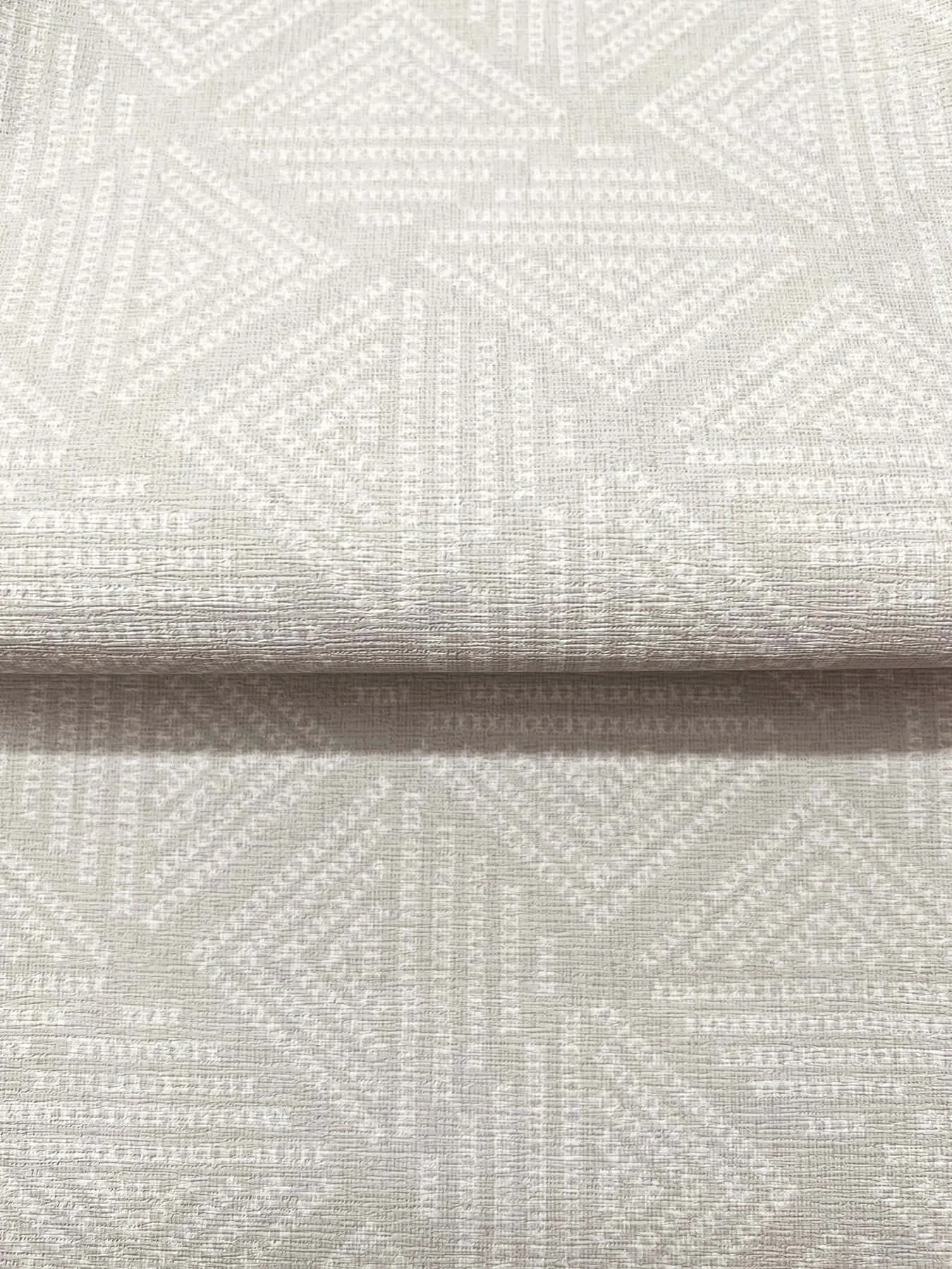 Magnolia Home Center Square wallpaper, color Loft, SKU MJ4863