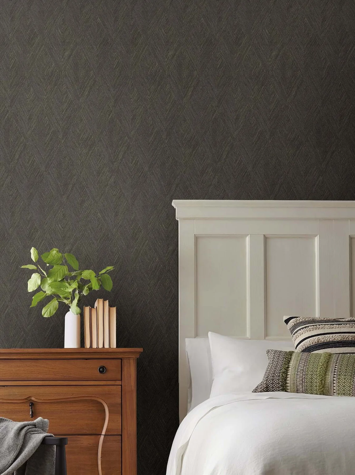Magnolia Home Challenger wallpaper, color Shadow, SKU MJ4802N