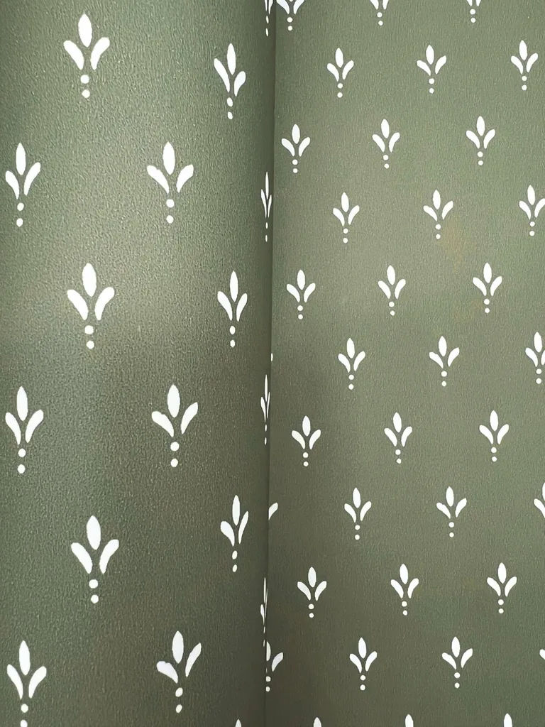 Magnolia Home Charm wallpaper, color Pine, SKU MF4777