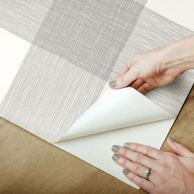 Magnolia Home Magnolia Home Common Thread - Black & White Wallpaper | Buy Online Magnolia Home Magnolia Home Common Thread wallpaper, color Black & White, SKU PSW1000RL