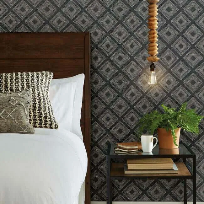 Magnolia Home Diamond Sketch wallpaper, color White & Black, SKU ME1576