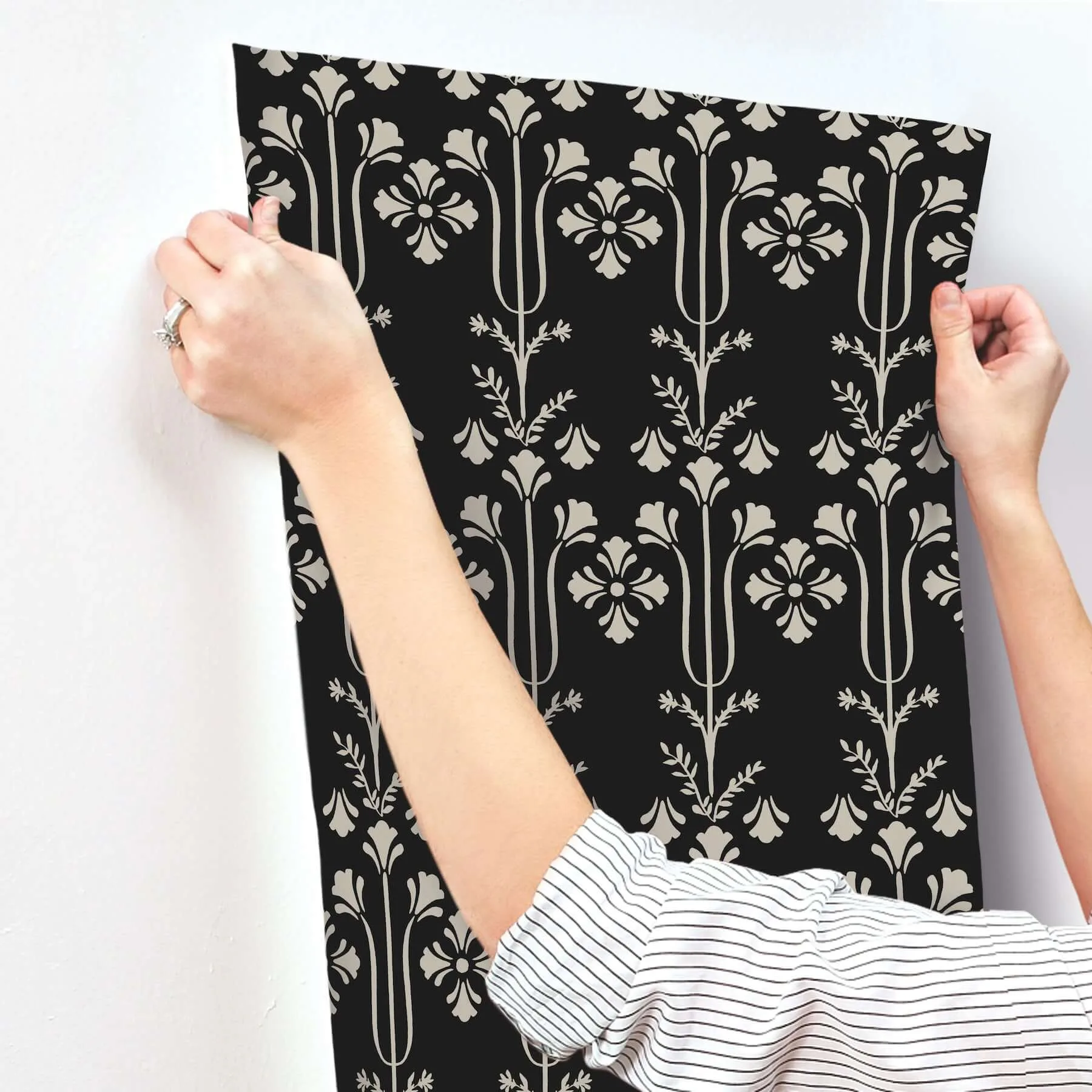 Magnolia Home Lydia wallpaper, color Black, SKU MF4803