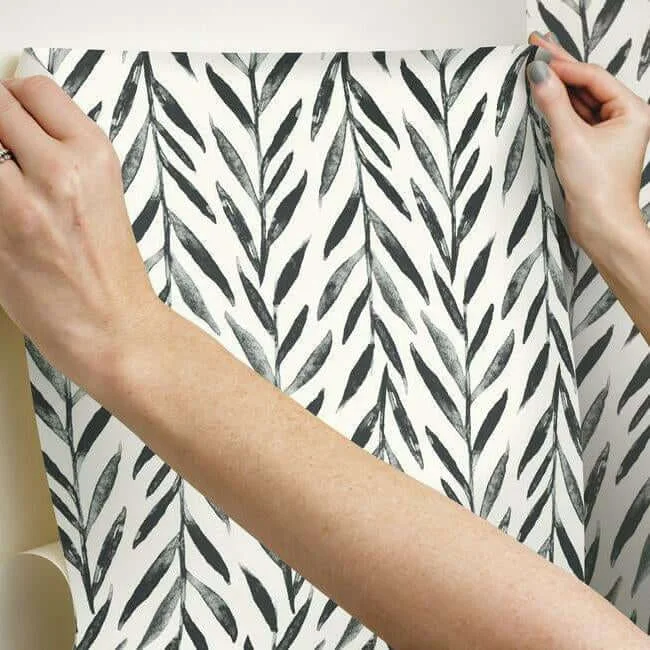 Magnolia Home Magnolia Home Willow - Black Wallpaper | Buy Online Magnolia Home Magnolia Home Willow wallpaper, color Black, SKU PSW1017RL