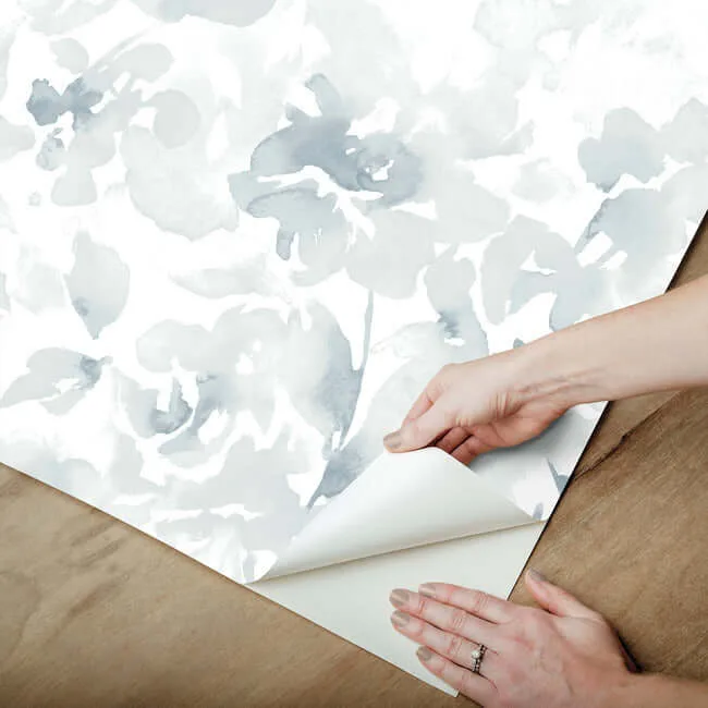 Magnolia Home Renewed Floral wallpaper, color Blue, SKU PSW1492RL