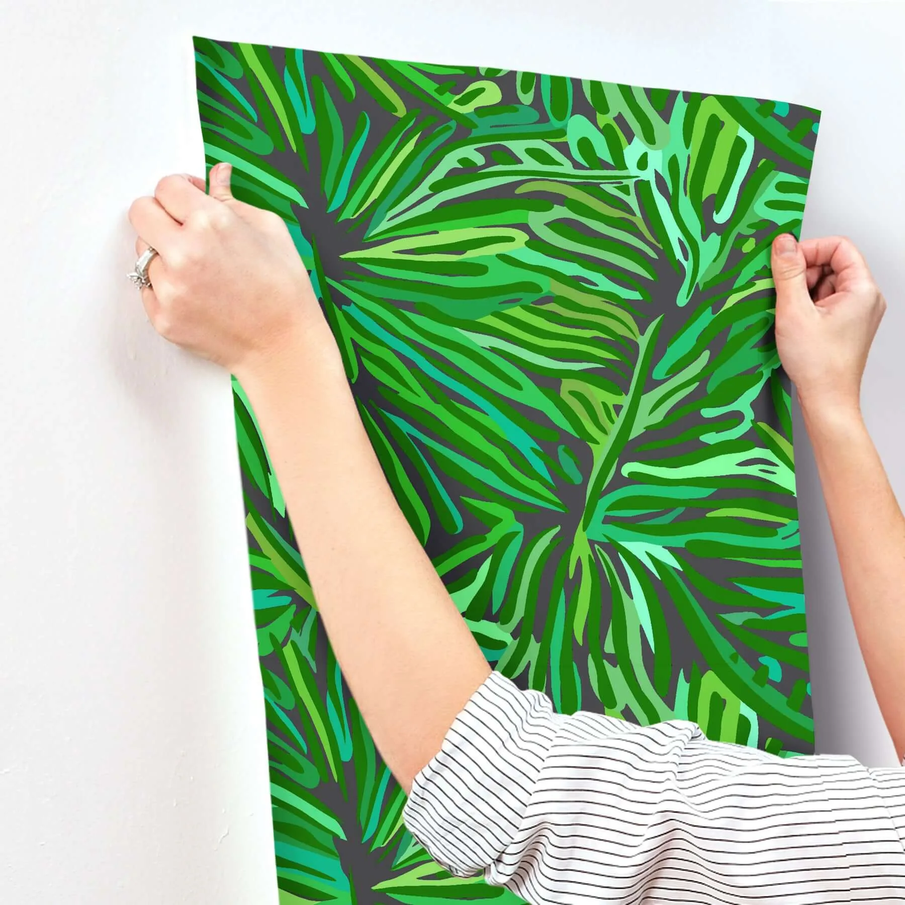Missoni Flora - Green Wallpaper | Buy Online Missoni Flora wallpaper, color Green, SKU MI10577
