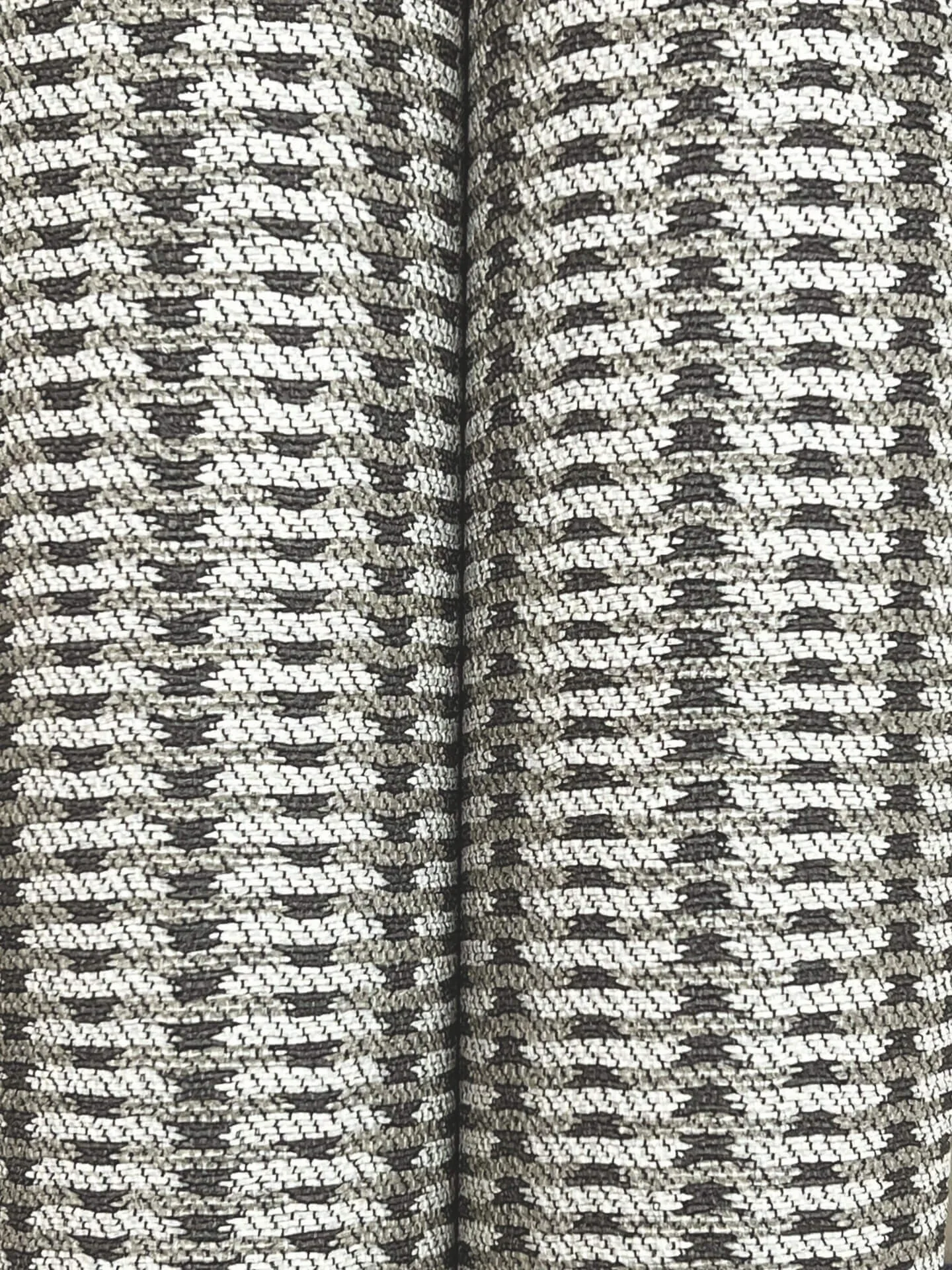 Missoni Mozart wallpaper, color Charcoal, SKU MI10542