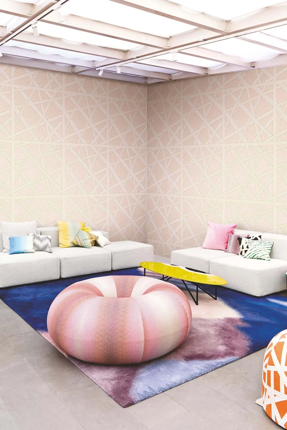 Missoni Nastri - Pink Wallpaper | Buy Online Missoni Nastri wallpaper, color Pink, SKU MI10562