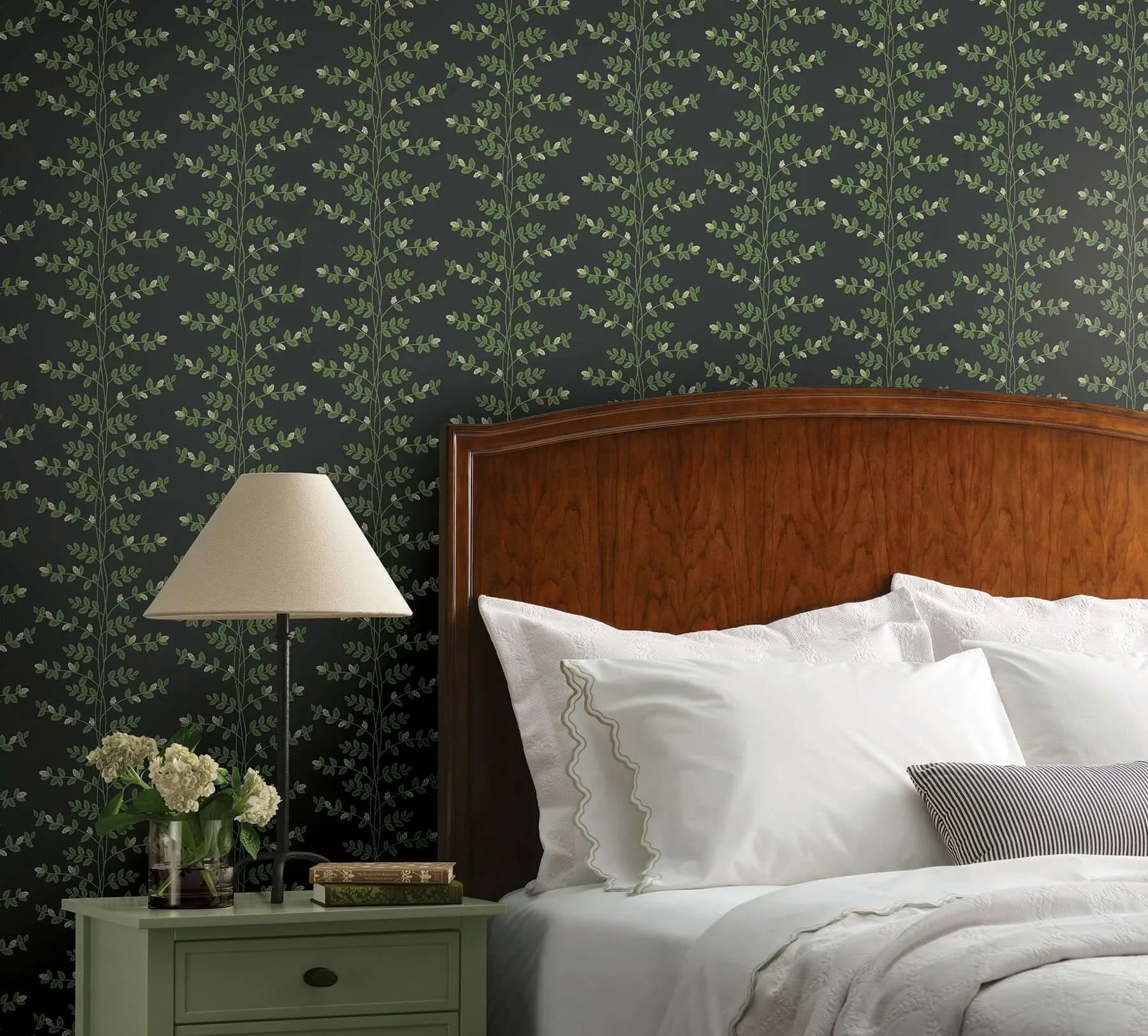 Rifle Paper Co. Climbing Vine wallpaper, color Black, SKU RF7422