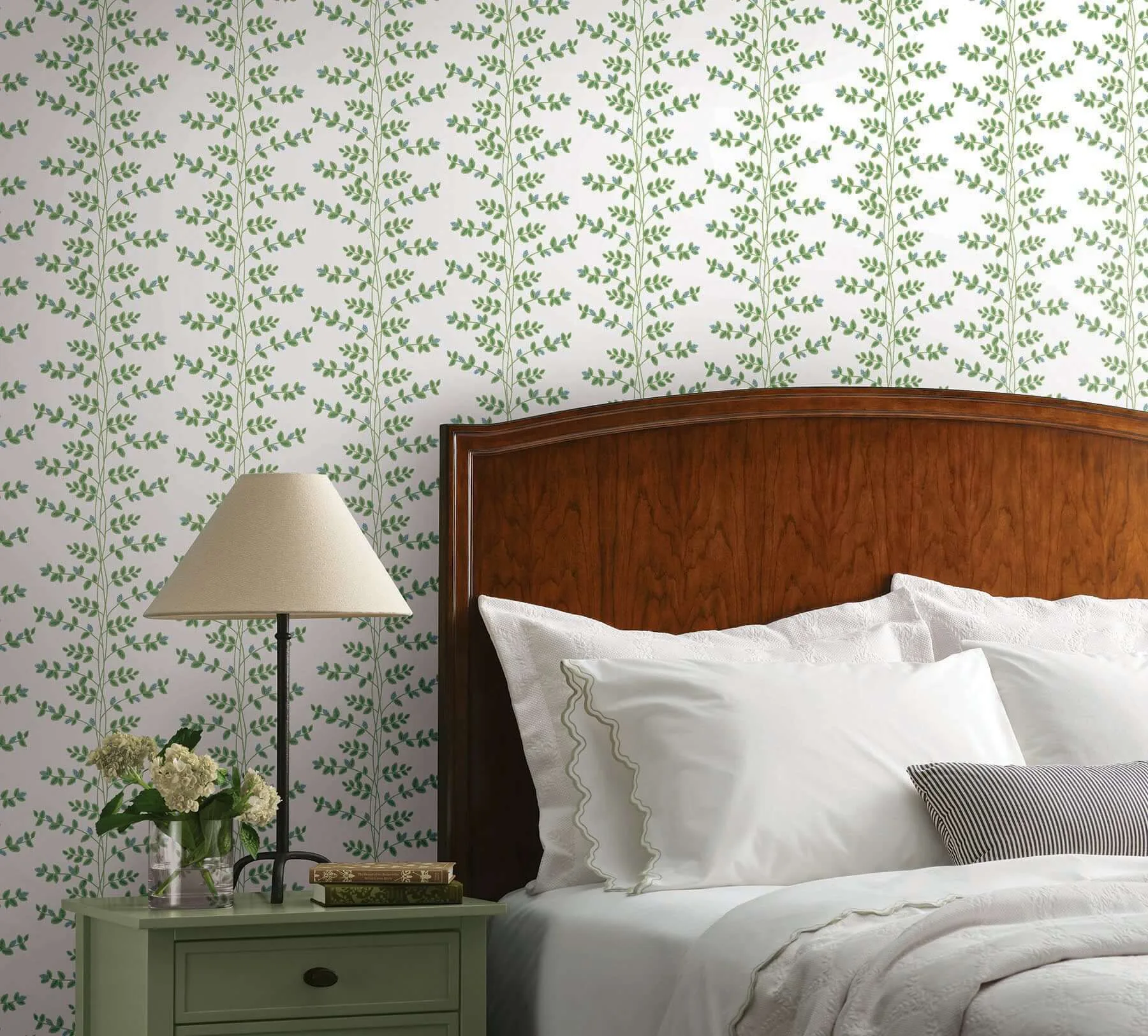 Rifle Paper Co. Climbing Vine wallpaper, color Blue, SKU RF7425