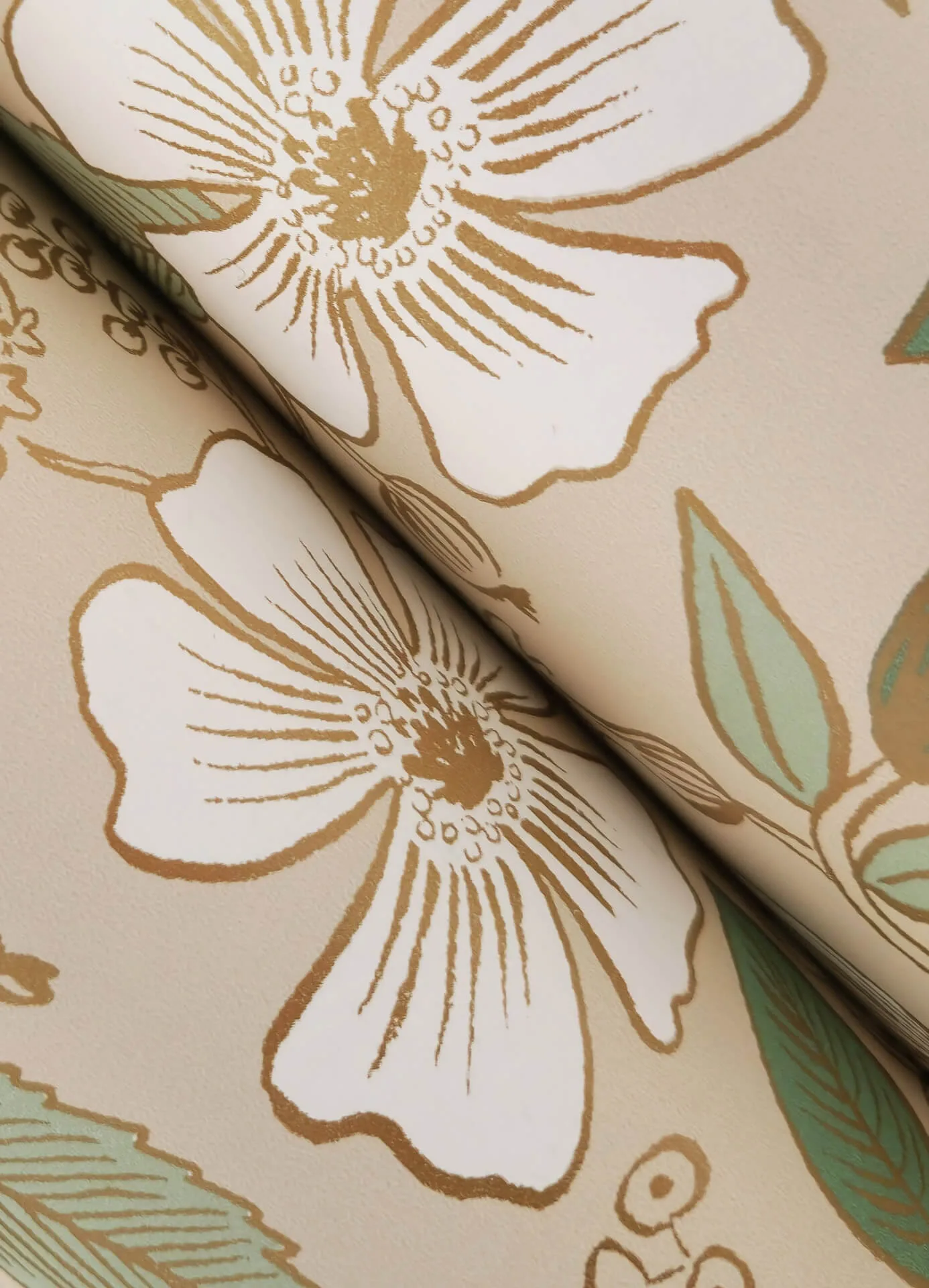 Rifle Paper Co. Colette - Linen Wallpaper | Buy Online Rifle Paper Co. Colette wallpaper, color Linen, SKU PSW1532RL