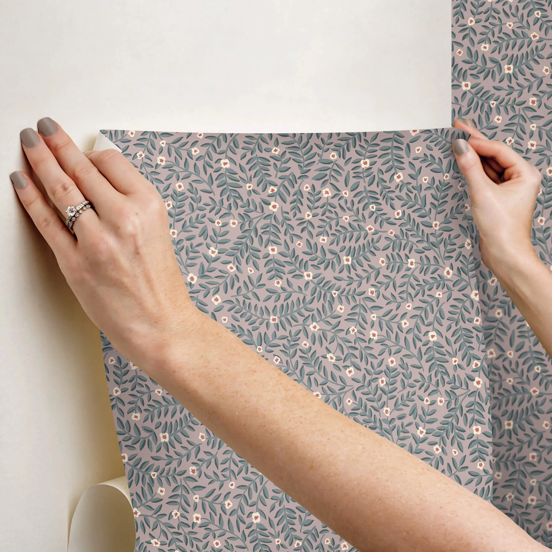 Rifle Paper Co. Elodie - Lavender Wallpaper | Buy Online Rifle Paper Co. Elodie wallpaper, color Lavender, SKU PSW1693RL