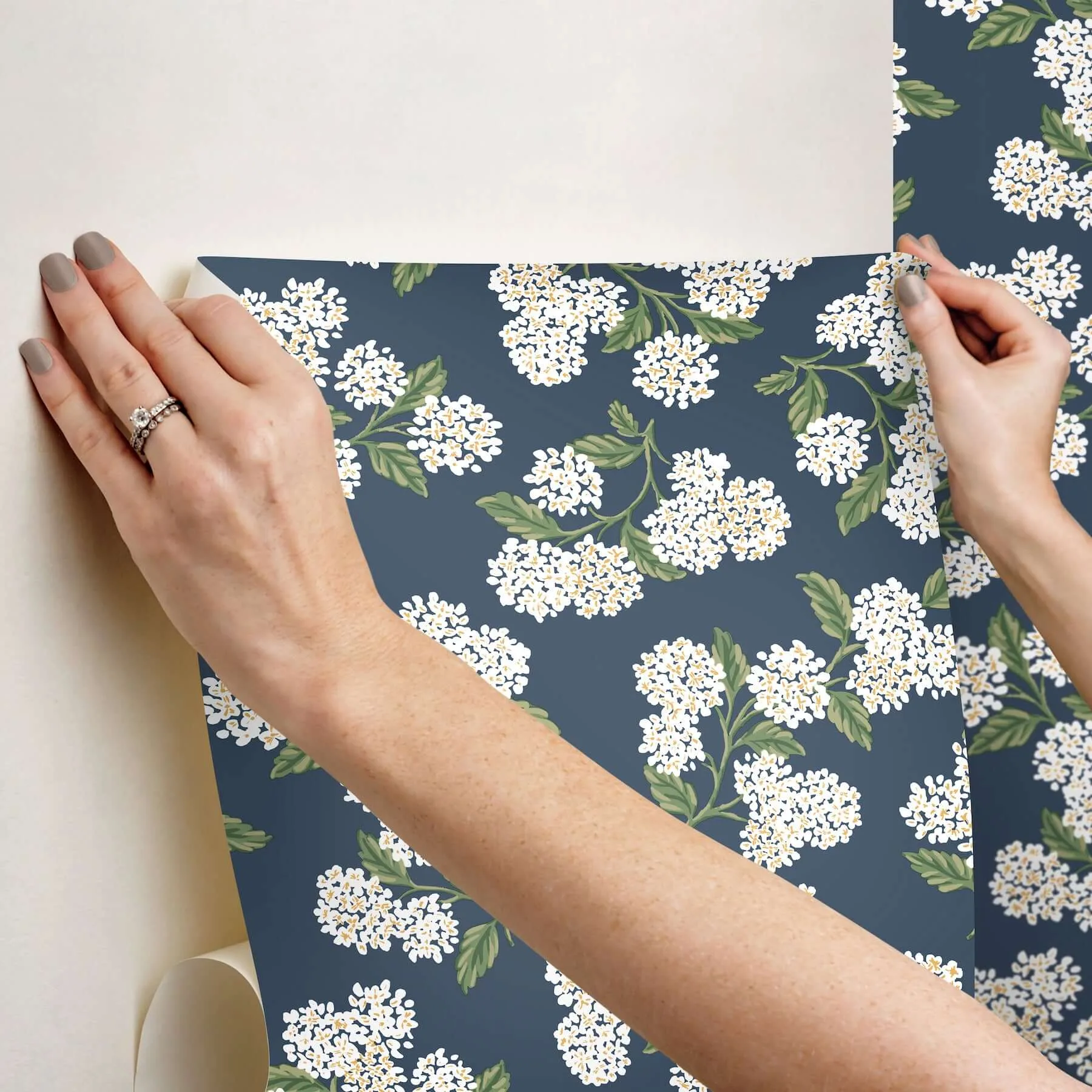 Rifle Paper Co. Hydrangea - Navy & White Wallpaper | Buy Online Rifle Paper Co. Hydrangea wallpaper, color Navy & White, SKU PSW1619RL