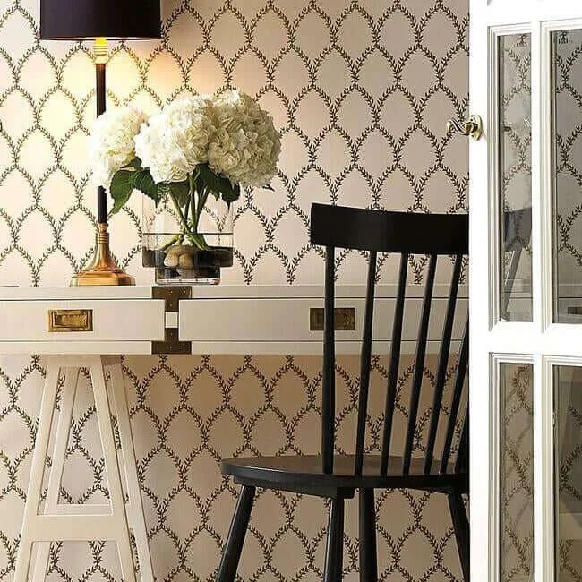 Rifle Paper Co. Laurel wallpaper, color Gold & White, SKU RI5176
