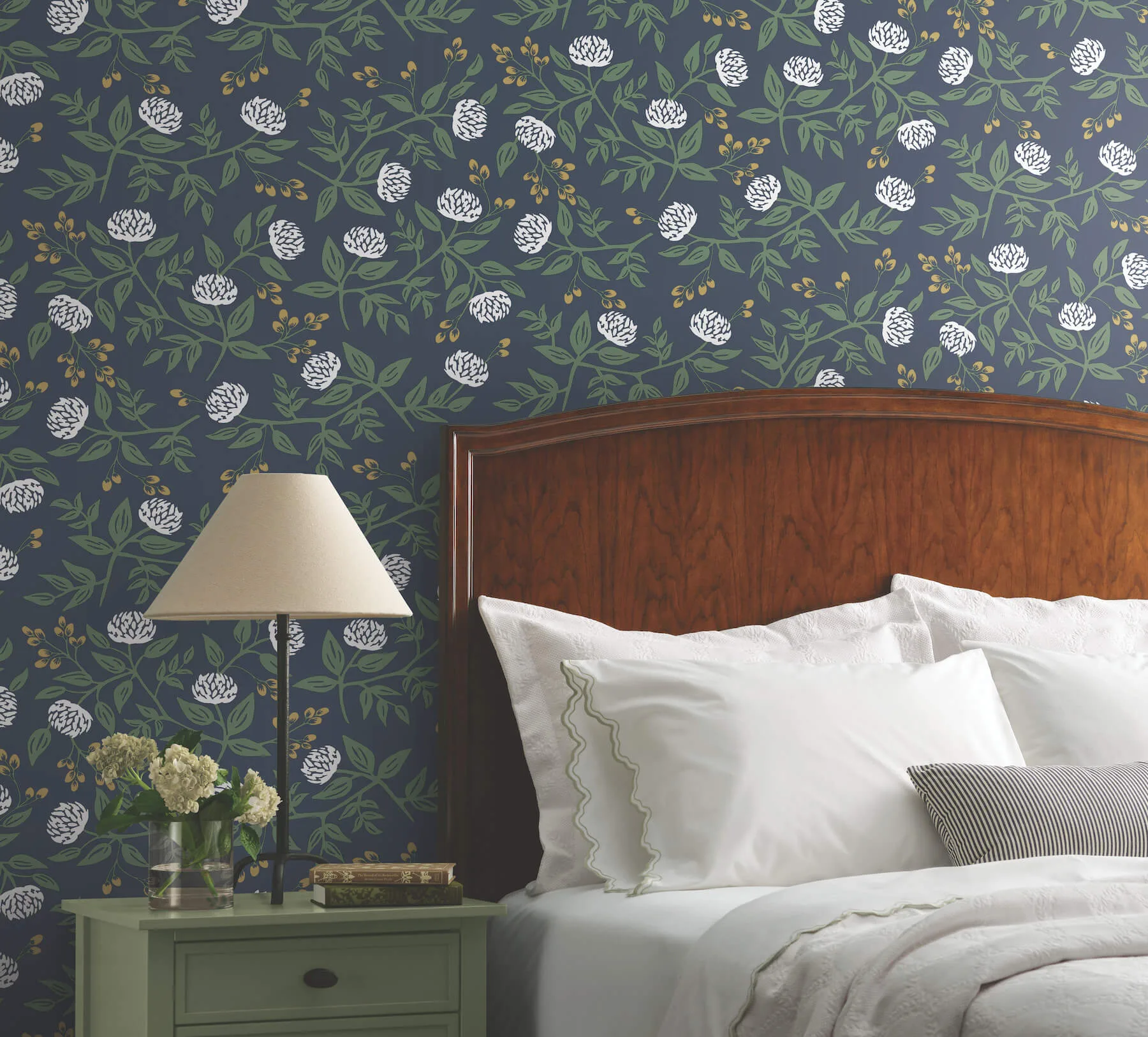 Rifle Paper Co. Peonies wallpaper, color Navy, SKU PSW1687RL