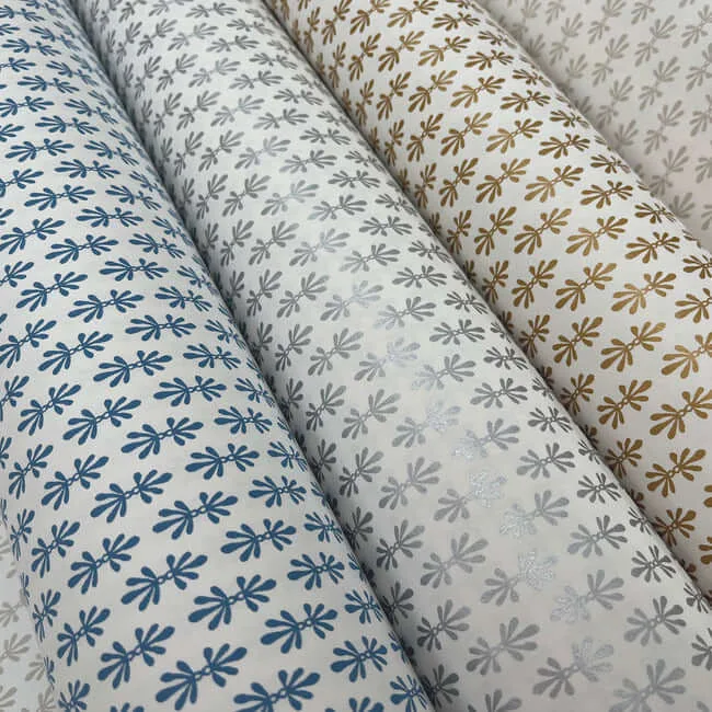 Rifle Paper Co. Petal wallpaper, color Beige, SKU RP7360