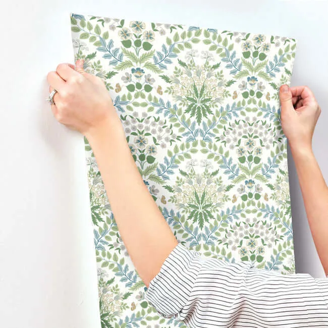 Rifle Paper Co. Bramble - White & Blue Wallpaper | Buy Online Rifle Paper Co. Bramble wallpaper, color White & Blue, SKU RP7323