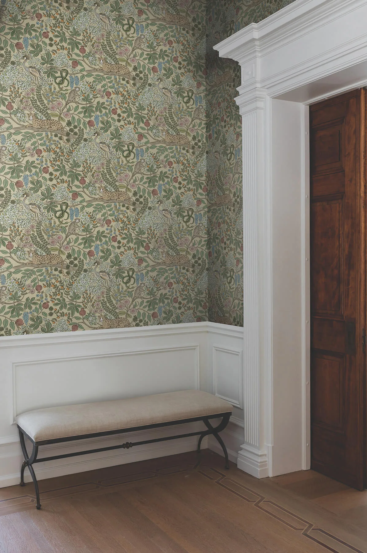 Rifle Paper Co. Safari wallpaper, color Beige, SKU PSW1679RL