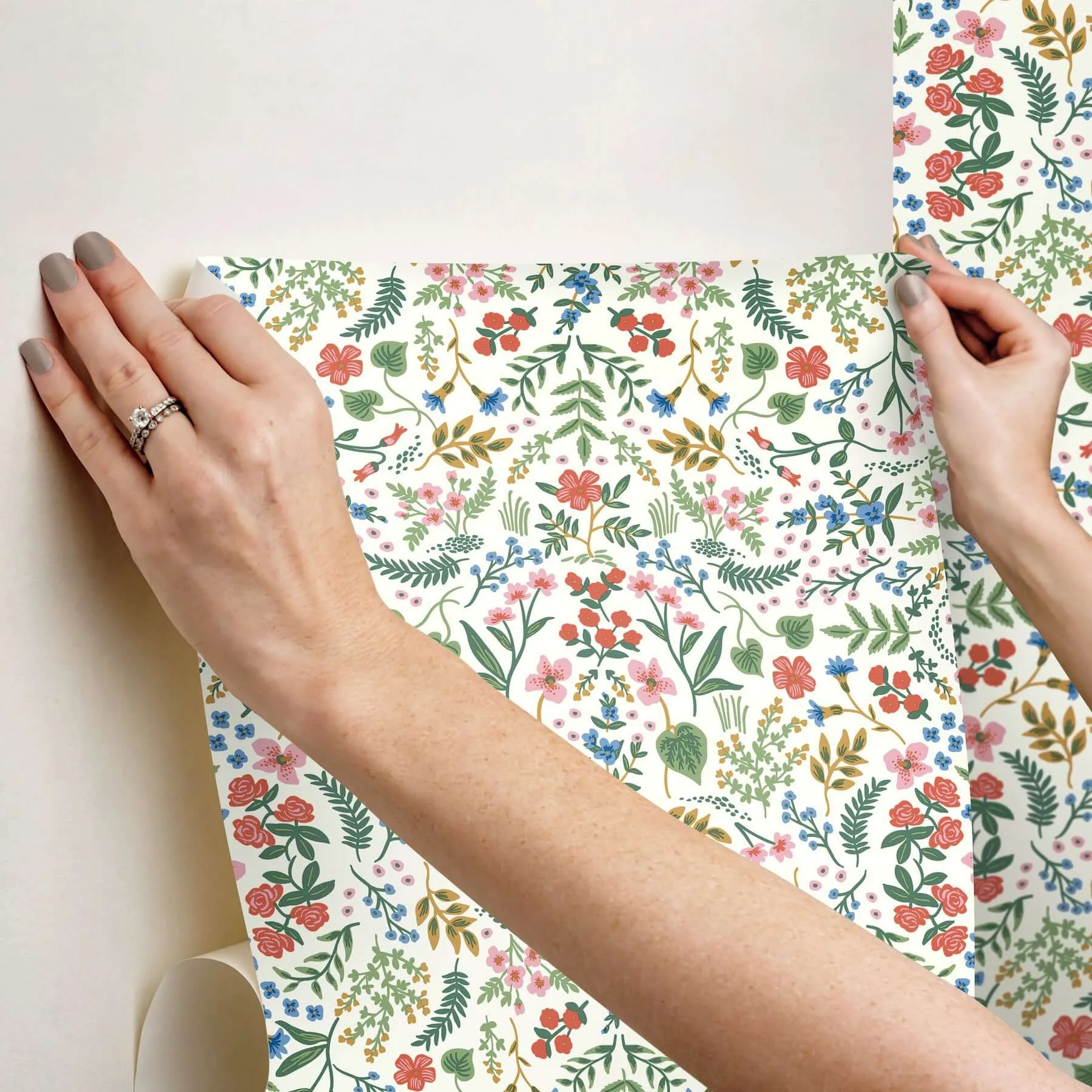 Rifle Paper Co. Wildwood wallpaper, color Rose, SKU PSW1624RL