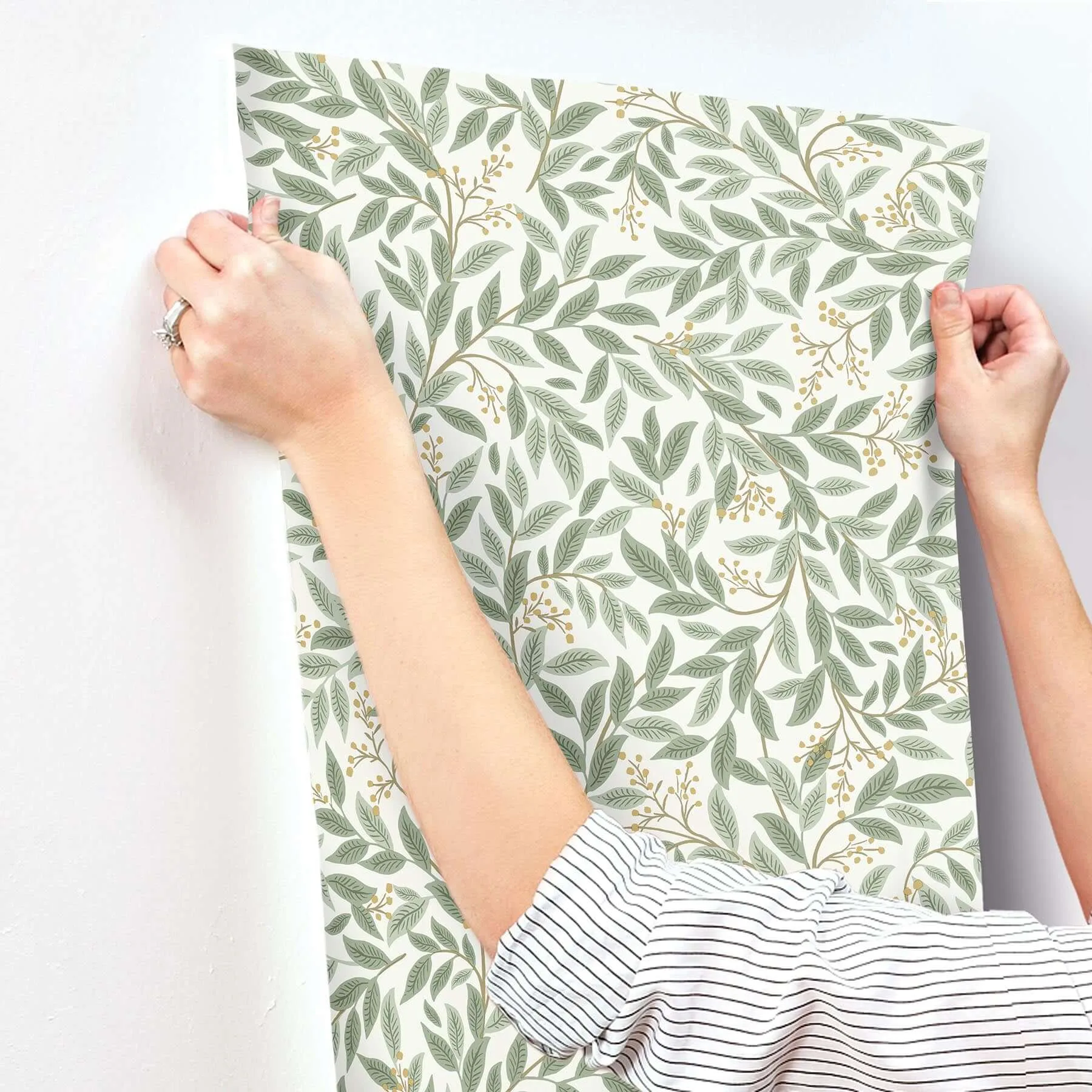 Rifle Paper Co. Willowberry wallpaper, color Sage, SKU RF7465