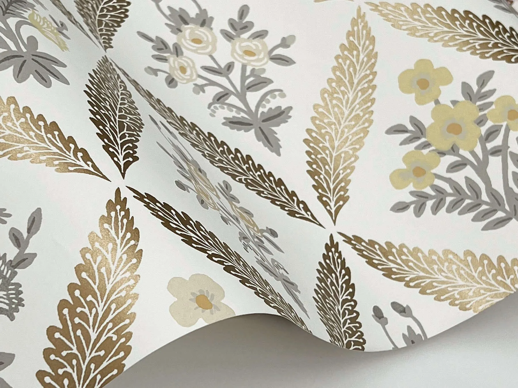 Rifle Paper Co. Estee Garden - Gold Wallpaper | Buy Online Rifle Paper Co. Estee Garden wallpaper, color Gold, SKU RF7511